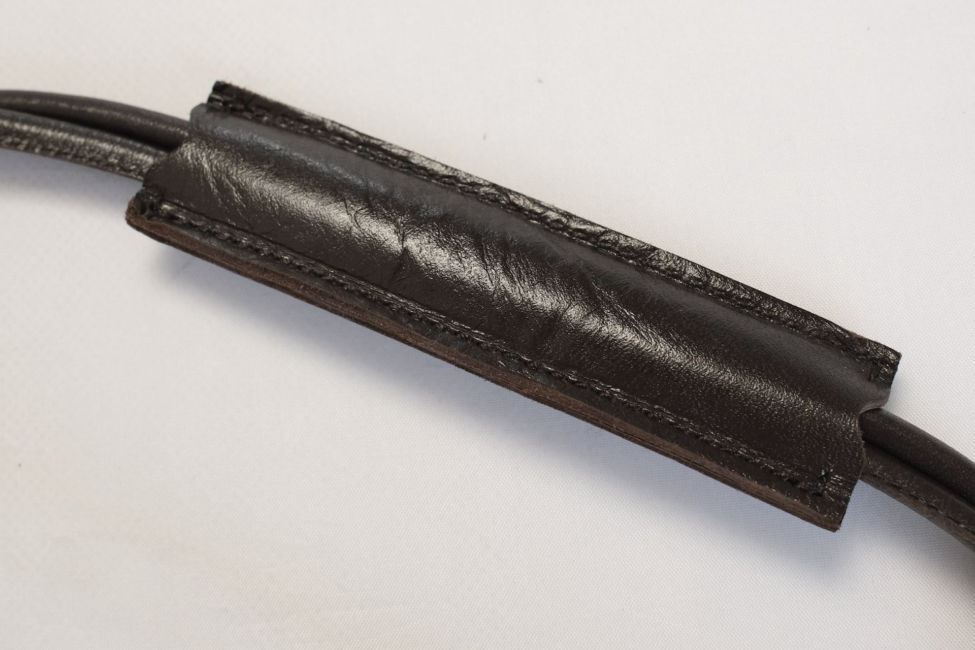 Inception by Accel Company Horsehide Pouch Bag (Brown Tea-core)