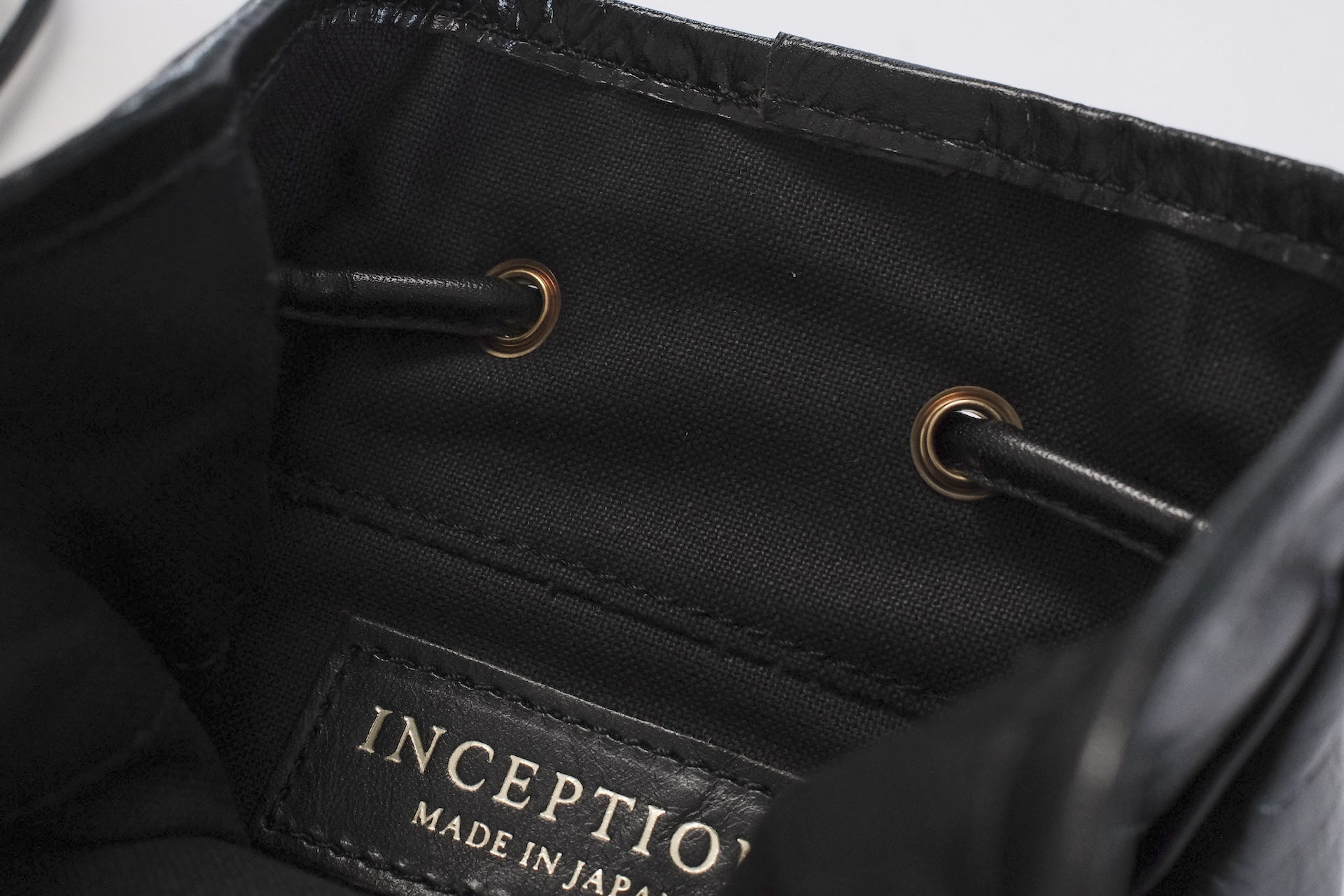 Inception by Accel Company Horsehide Pouch Bag  (Black Tea-core)