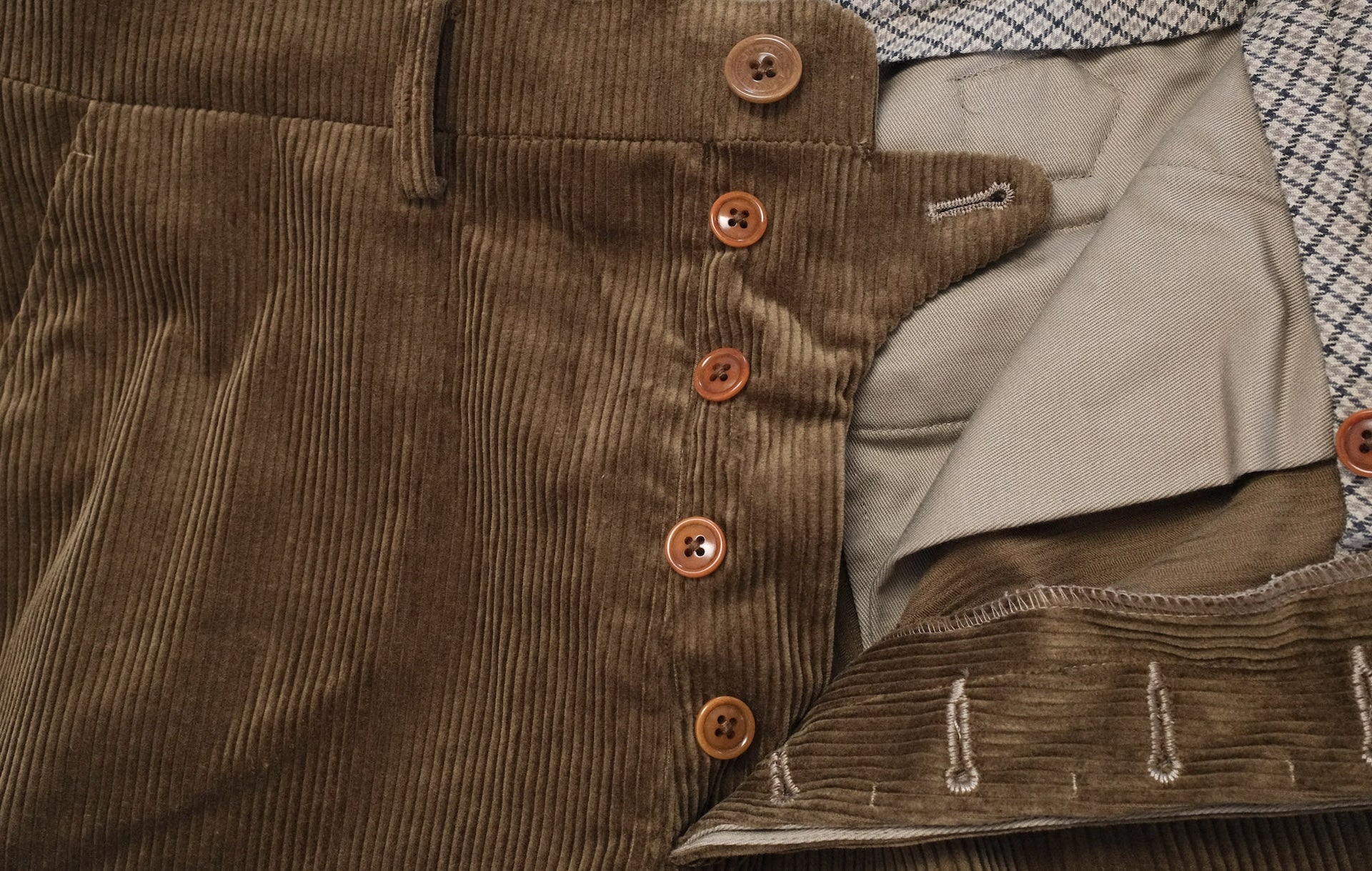 Freewheelers "Skagit" Corduroy Trousers (Camel)