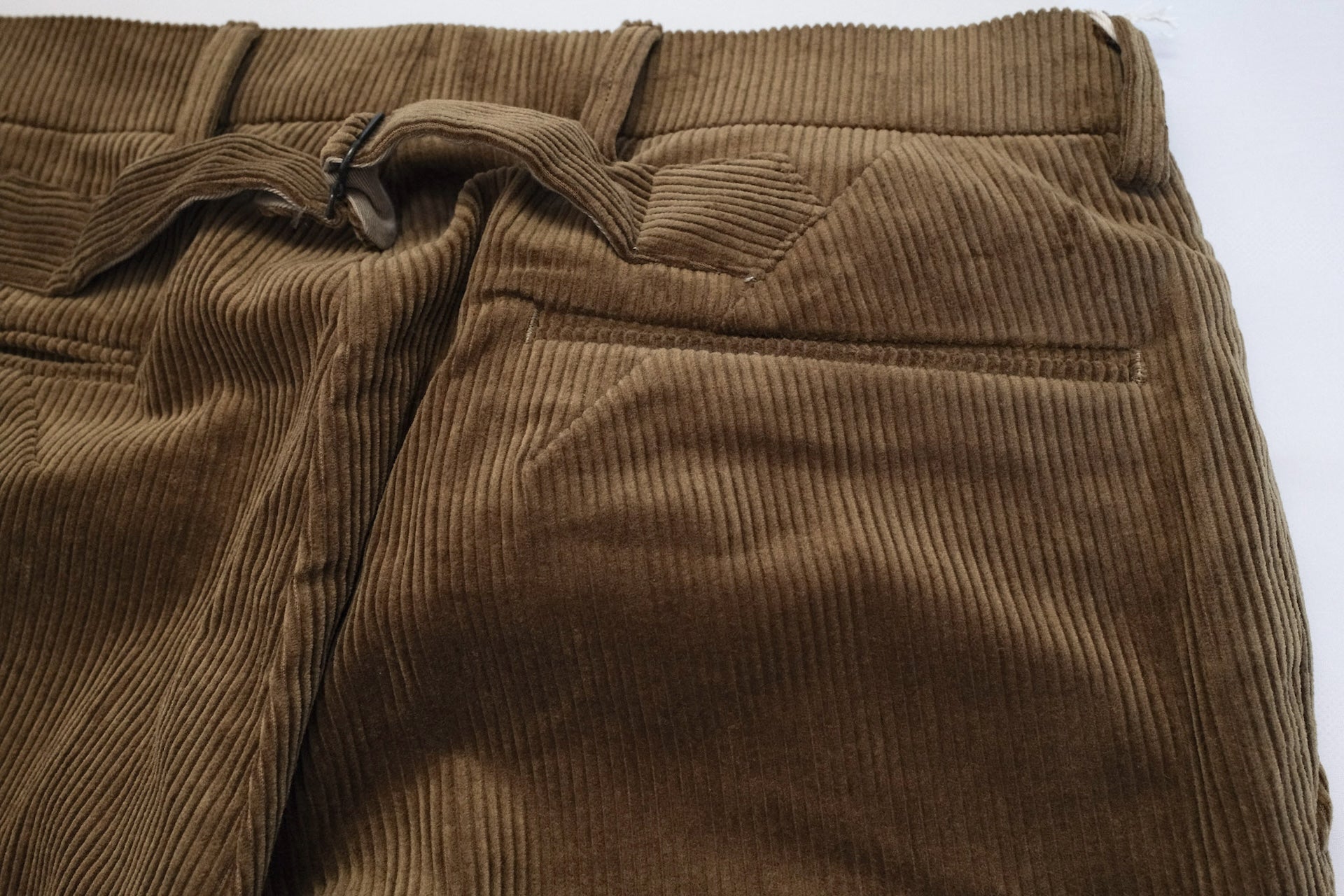 Freewheelers "Skagit" Corduroy Trousers (Camel)