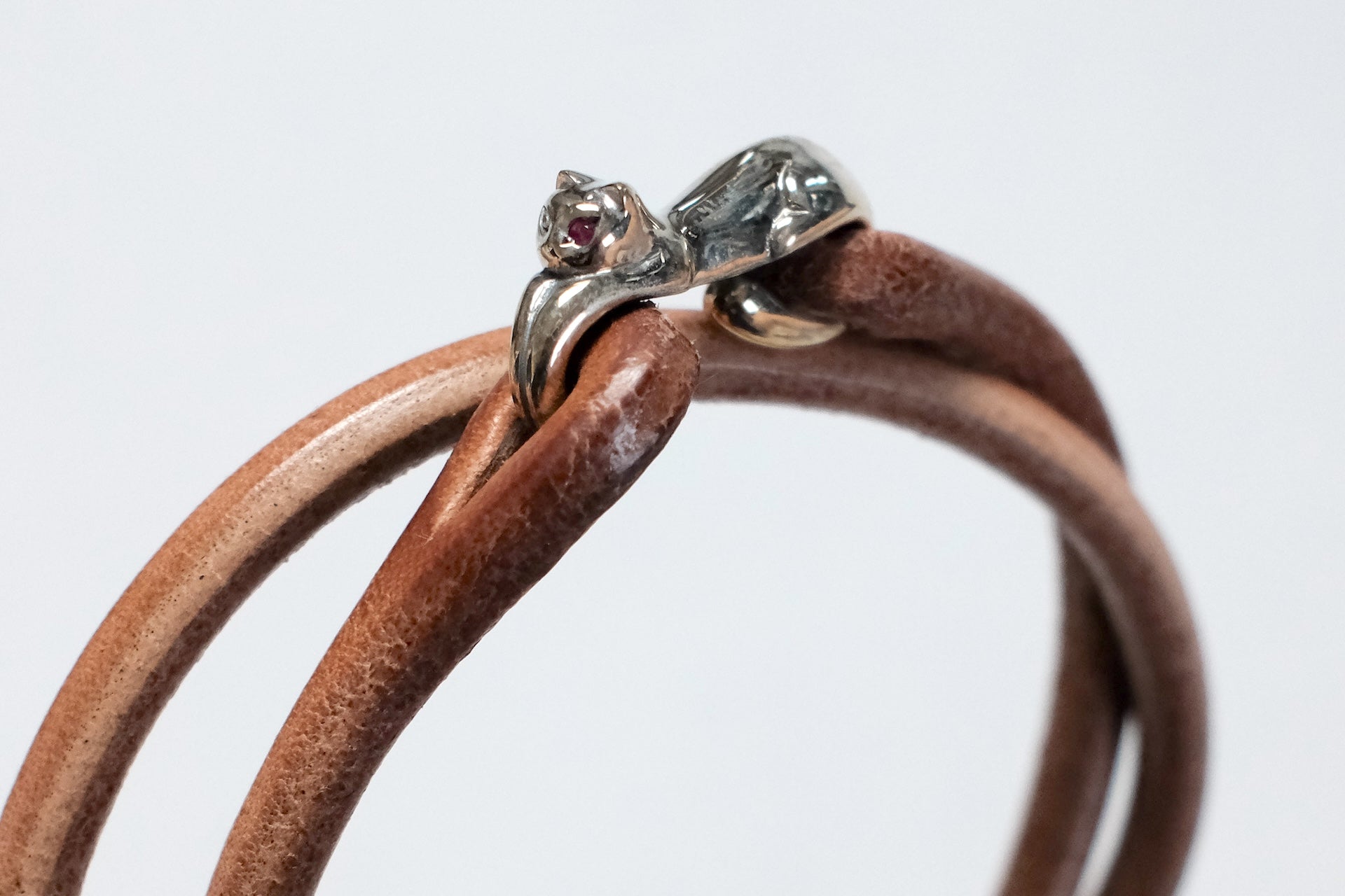 Cramp by Ginkawaten "Cat Familiar" Double Cuff With Red Ruby (Tan)