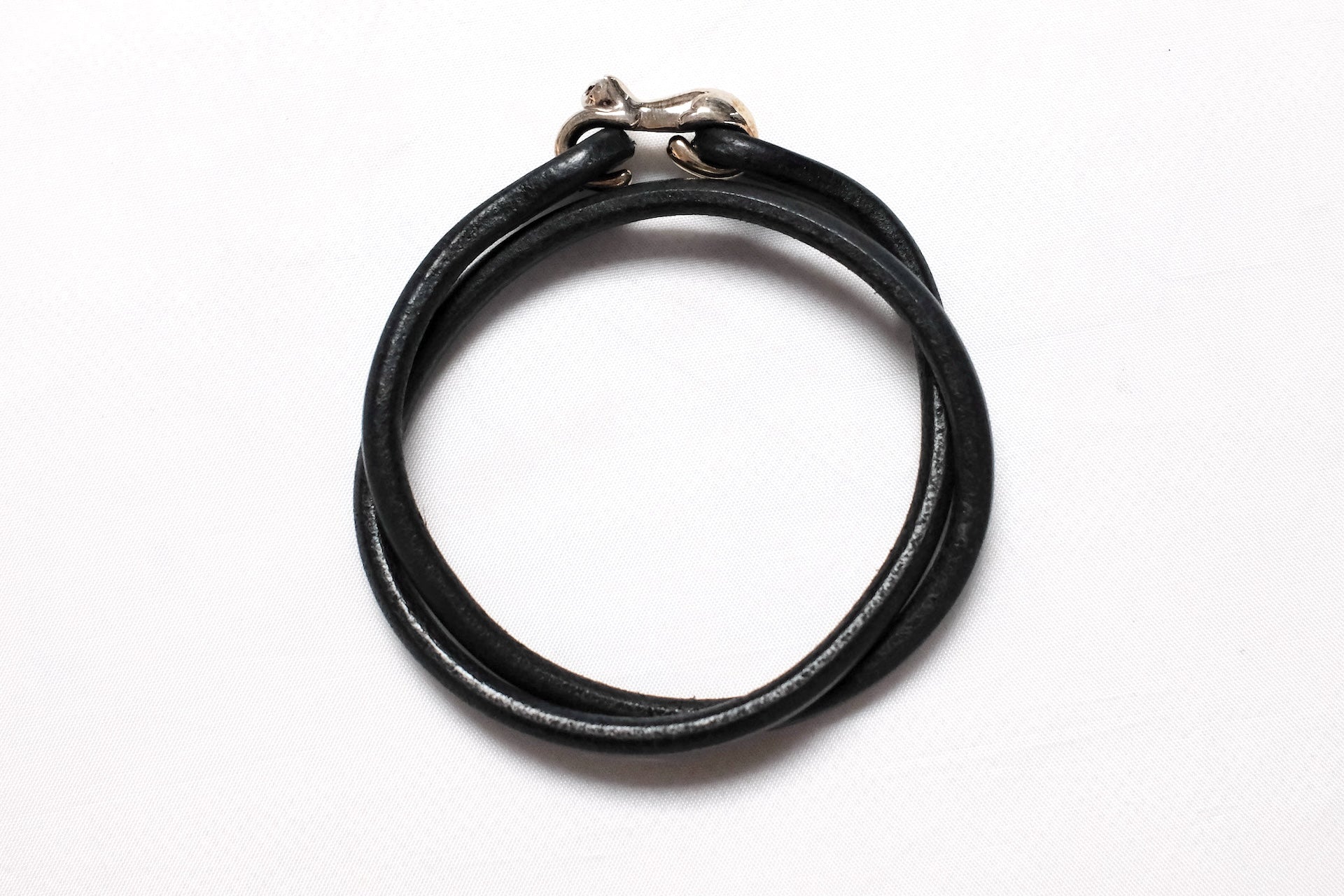 Cramp by Ginkawaten "Cat Familiar" Double Cuff With Red Ruby (Black)