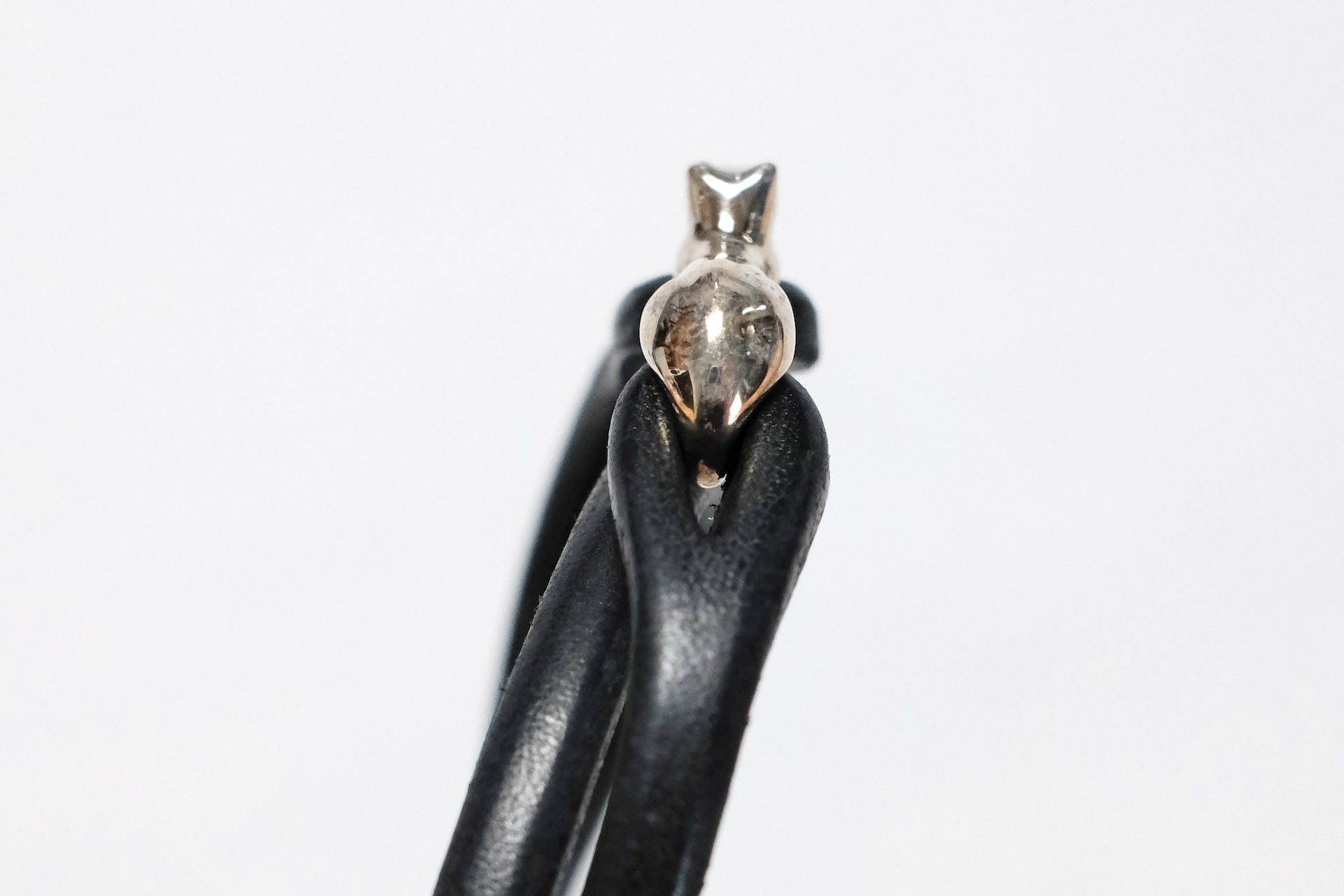 Cramp by Ginkawaten "Cat Familiar" Double Cuff With Red Ruby (Black)