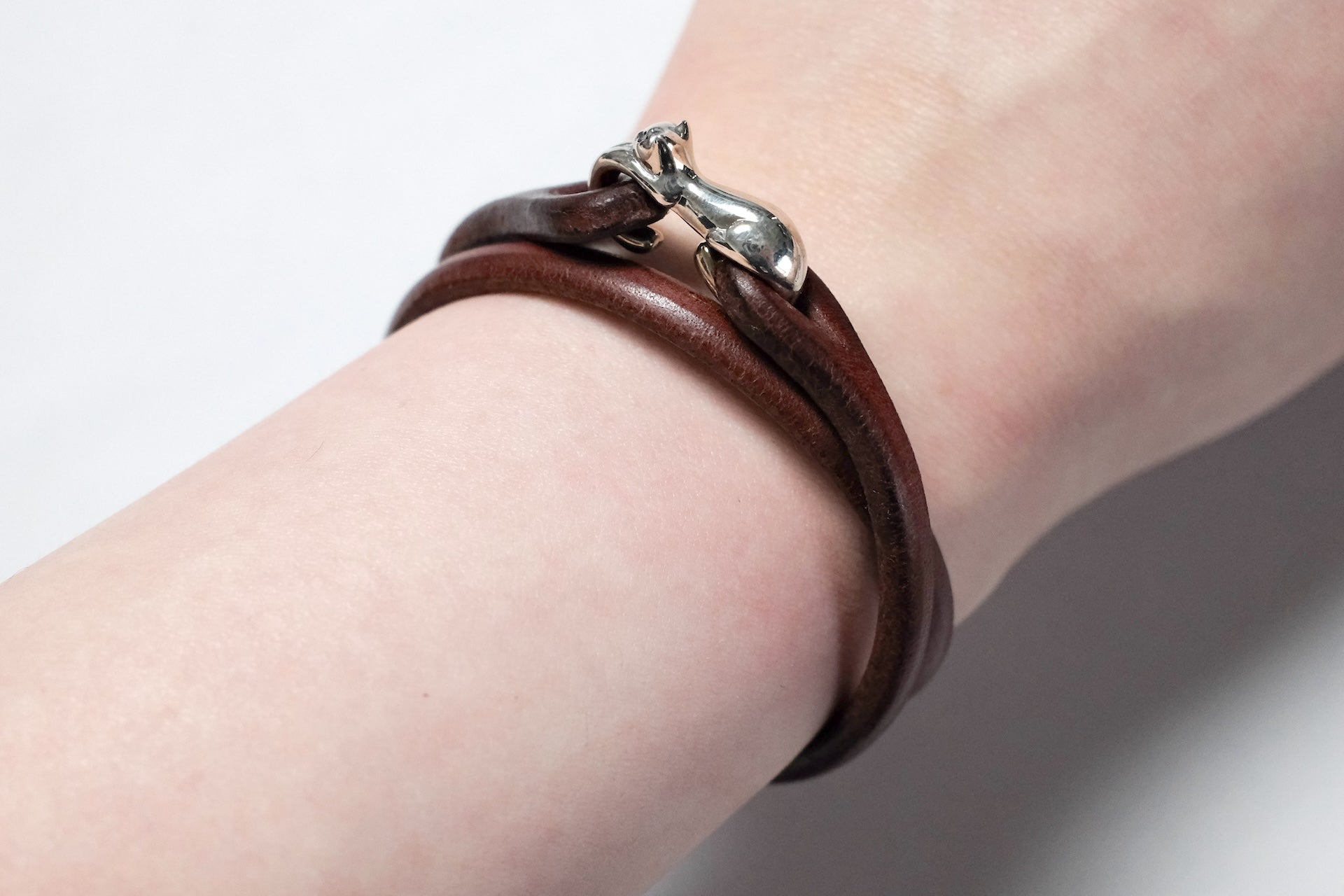 Cramp by Ginkawaten "Cat Familiar" Double Cuff With Red Ruby (Chocolate)
