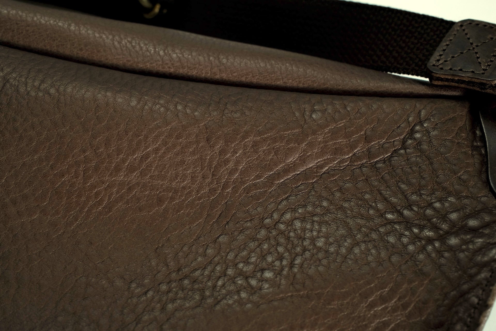 Cramp by Ginkawaten Dual Leather Pocket Bag (Chocolate X Chocolate)