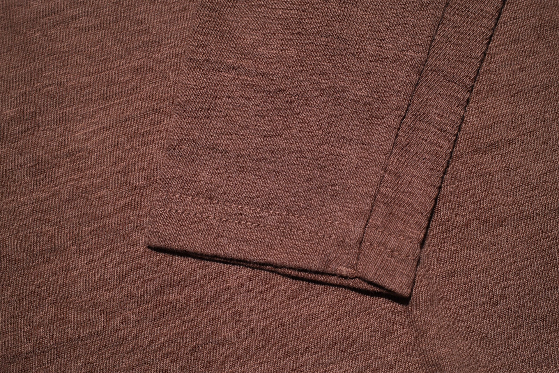 UES 9.5oz "NO.8 Slub Nep" Heavyweight L/S Plain Tee (Charcoal Brown)