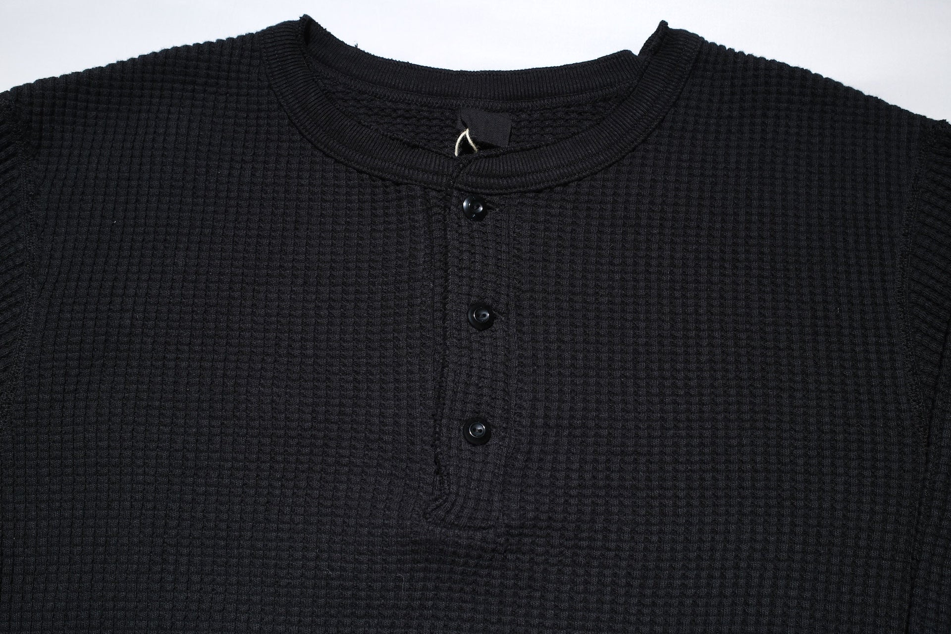UES Ultra Heavyweight "Big Waffle" L/S Henley Thermal (Black)