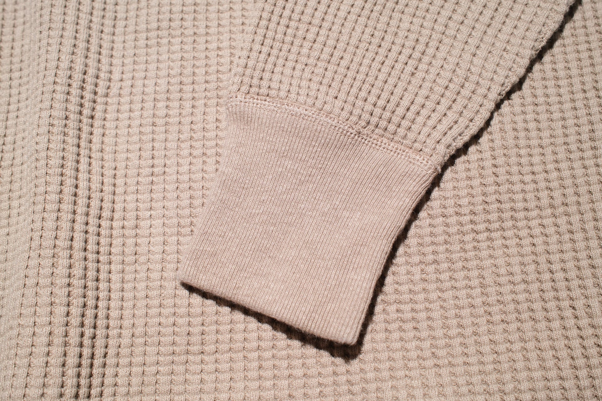 UES Ultra Heavyweight "Big Waffle" L/S Henley Thermal (Sand Beige)