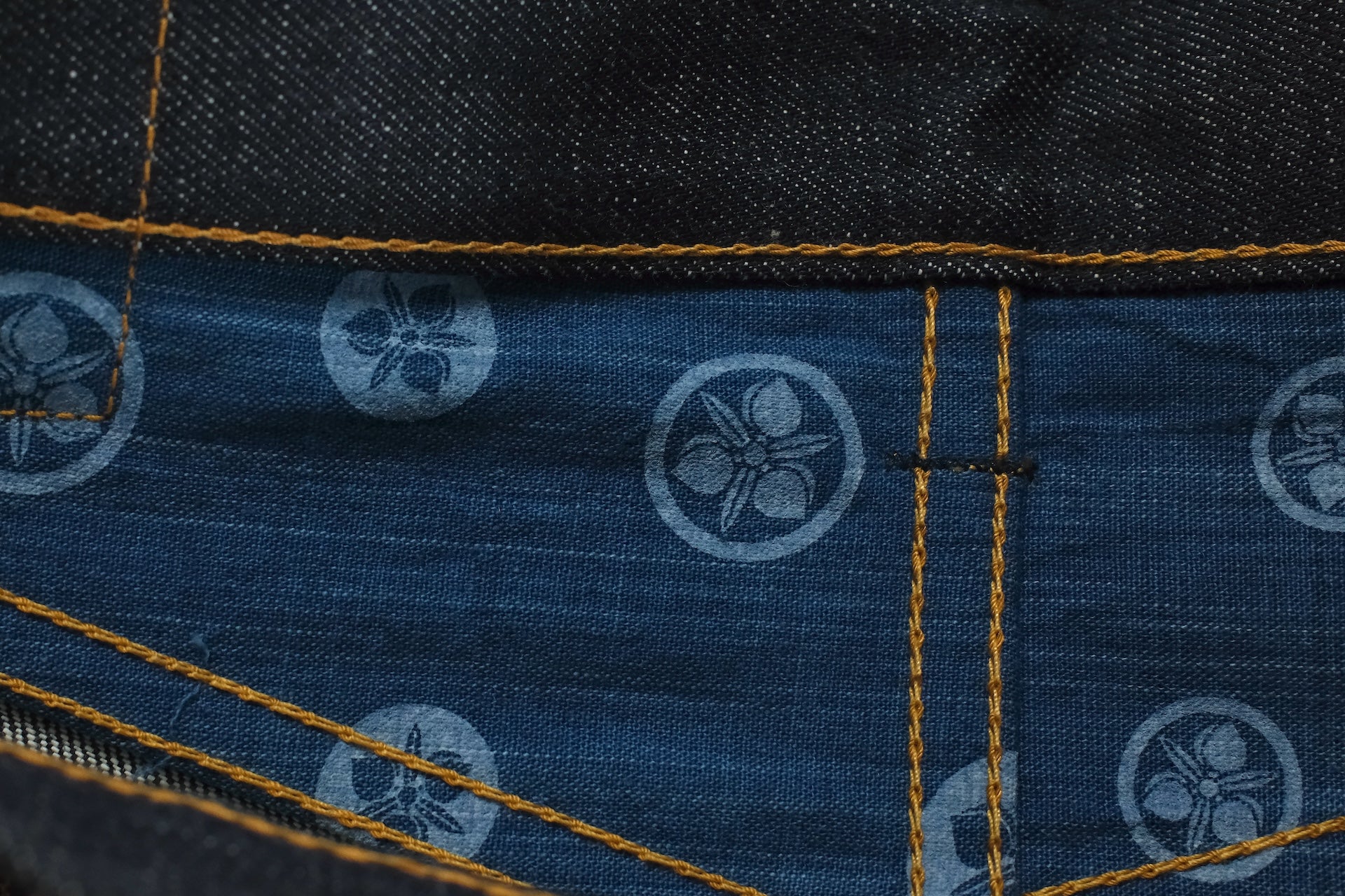 MOMOTARO JEANS 14.7oz 'Legacy Blue' 0405-40 Denim (High Tapered fit)