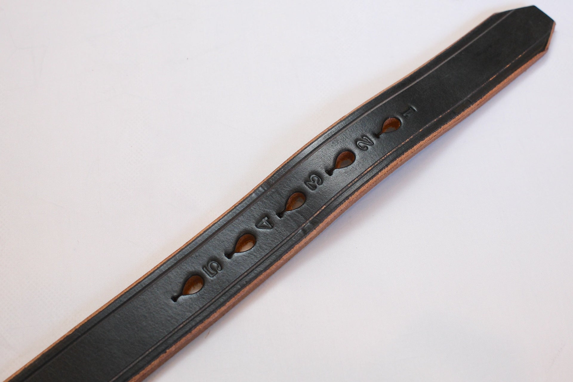 Cramp by Ginkawaten Saddle Cowhide Narrow Belt (Black Tea-core)