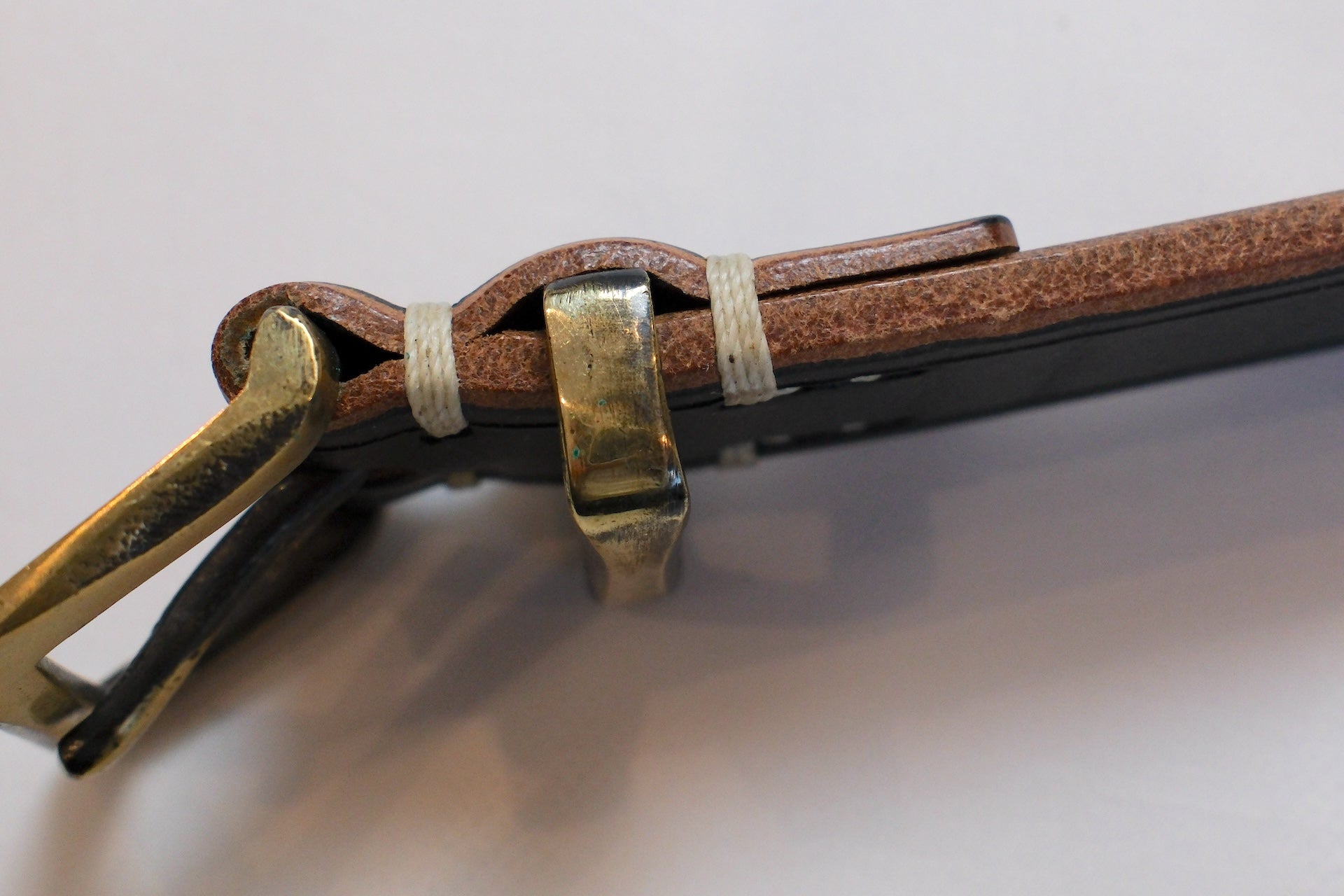 Cramp by Ginkawaten Saddle Cowhide Narrow Belt (Black Tea-core)