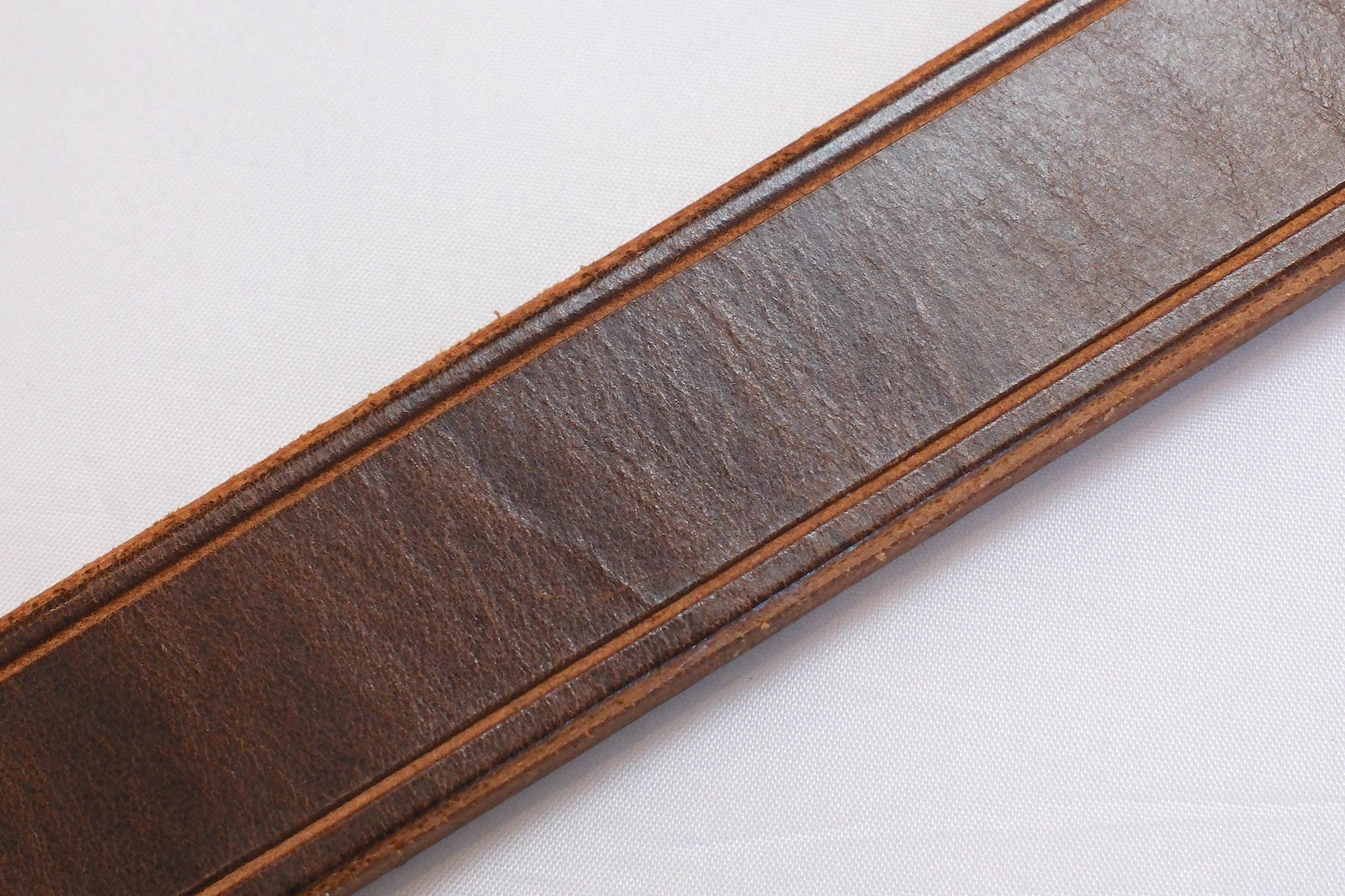 Cramp by Ginkawaten Saddle Cowhide Narrow Belt (Brown Tea-core)
