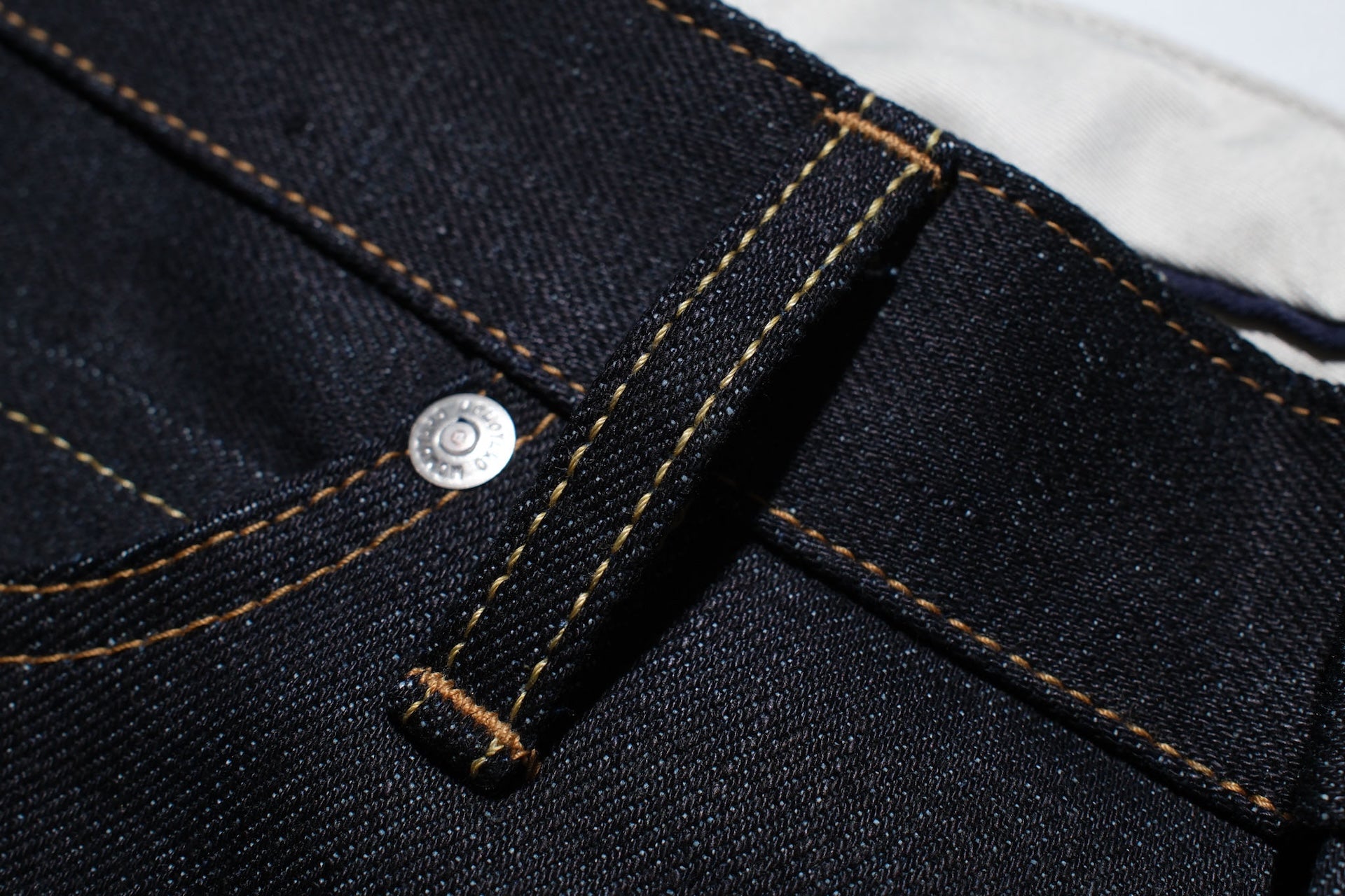 MOMOTARO JEANS 14.7oz "Tokuno Blue" #200 Denim (New Tapered fit)