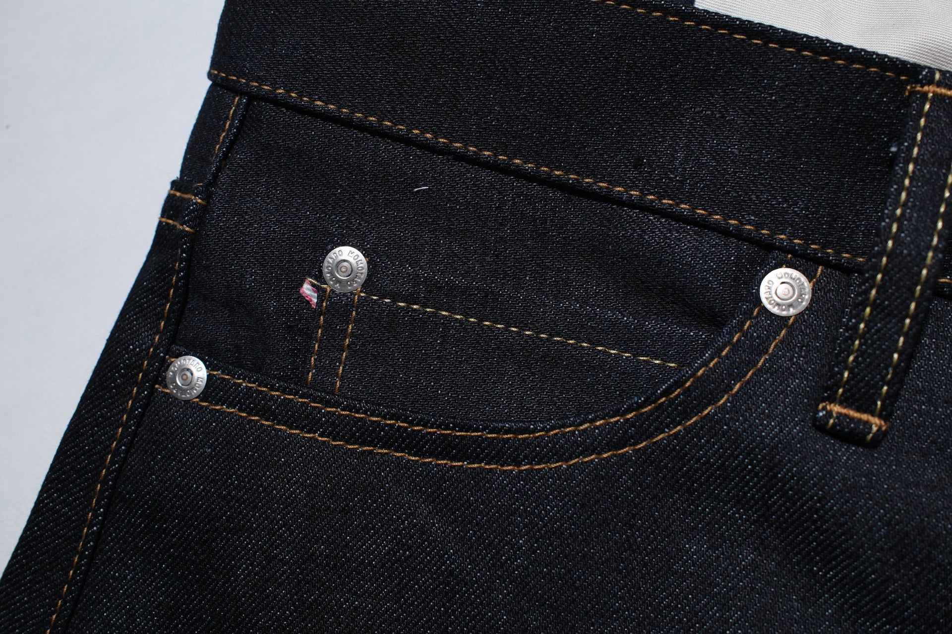 MOMOTARO JEANS 14.7oz "Tokuno Blue" #200 Denim (New Tapered fit)