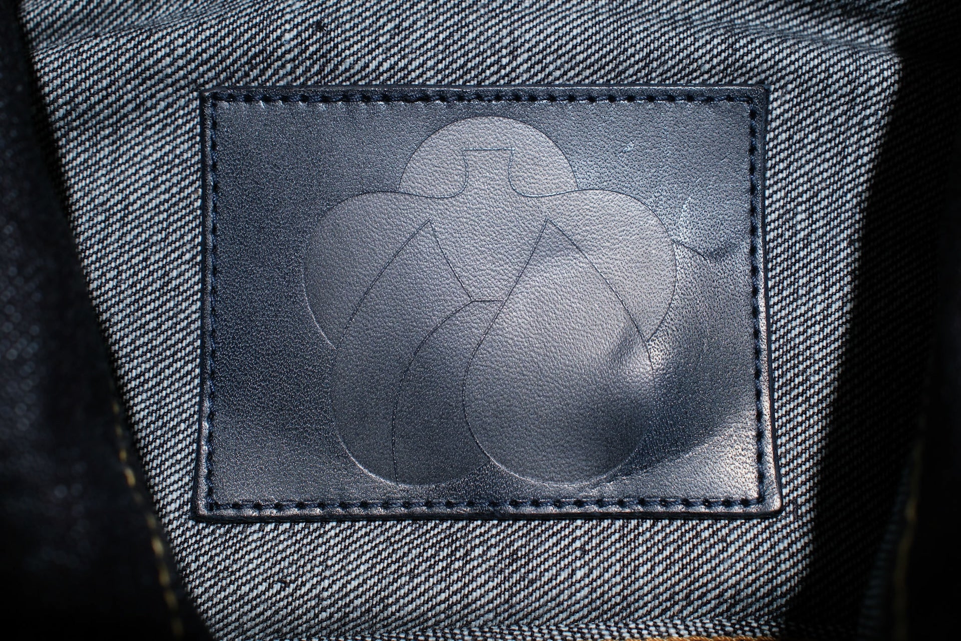 MOMOTARO JEANS 14.7oz "Tokuno Blue" Modified Type 3 Denim Jacket (Indigo)