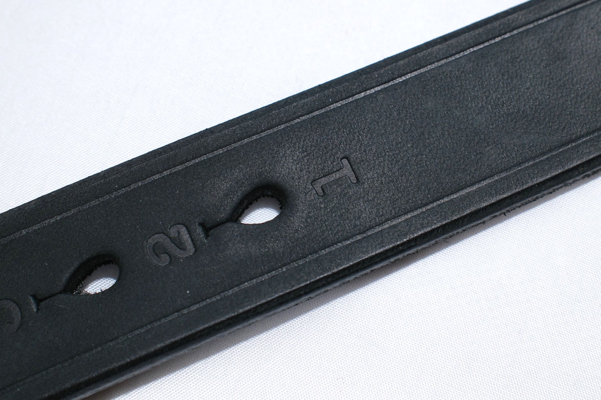 Inception by Accel Company "Benz Cowhide" Narrow Belt (Black)