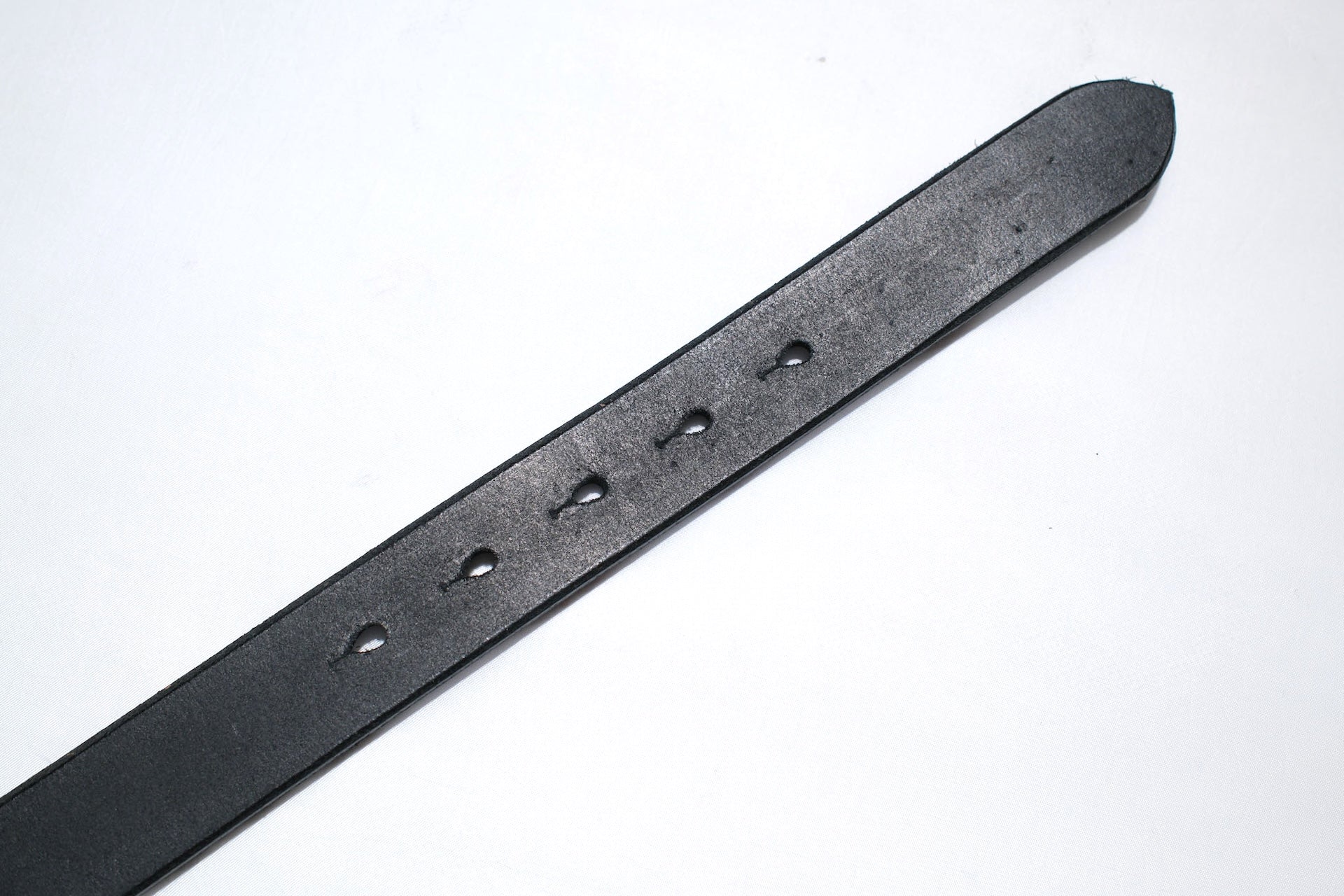 Inception by Accel Company "Benz Cowhide" Narrow Belt (Black)