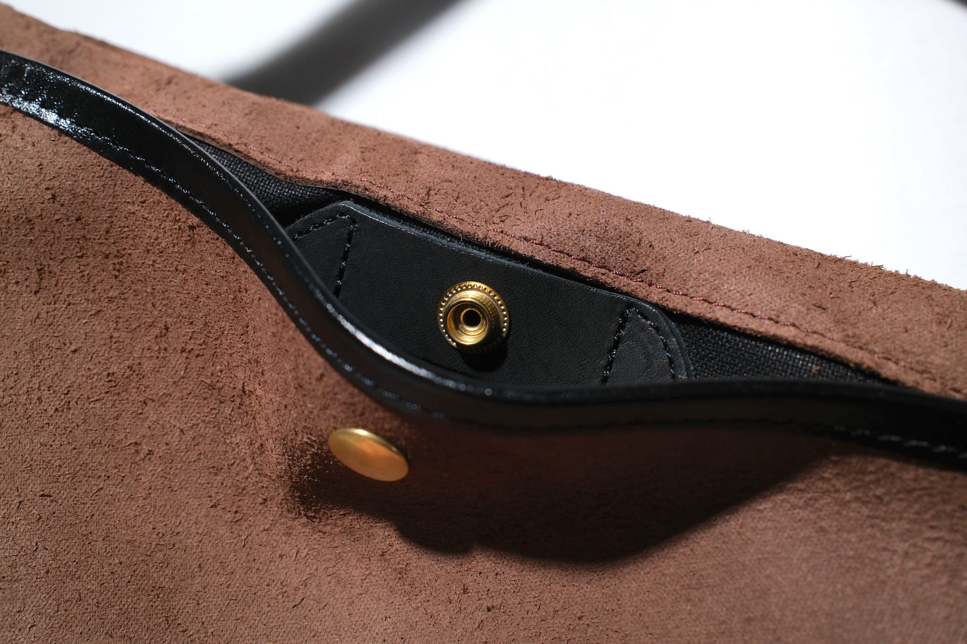 Inception by Accel Co. Rough Out Horsebutt "Funky" Shoulder Bag (Chocolate Brown)