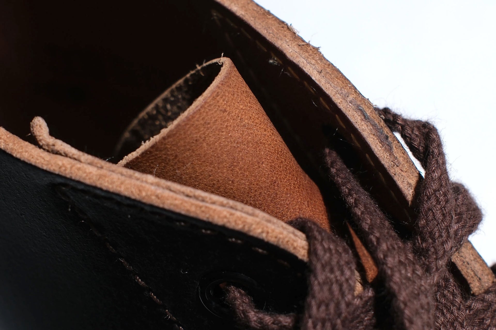 Skoob X CORLECTION Horween Waxed Cowhide "INFANTRY" Boots (Black Tea-core)