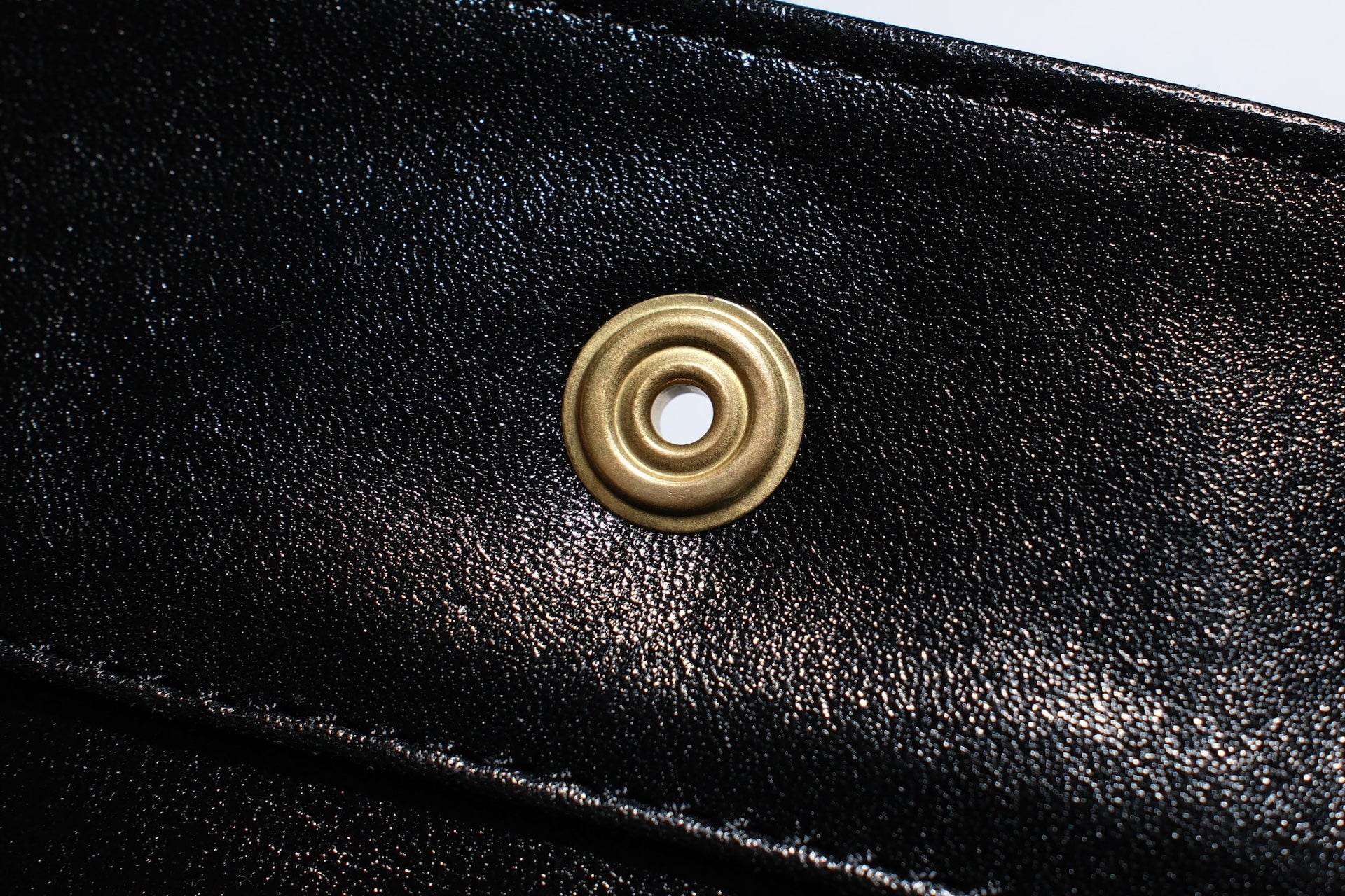 Inception by Accel Co. Horsehide Newspaper Bag (Black Tea-core)