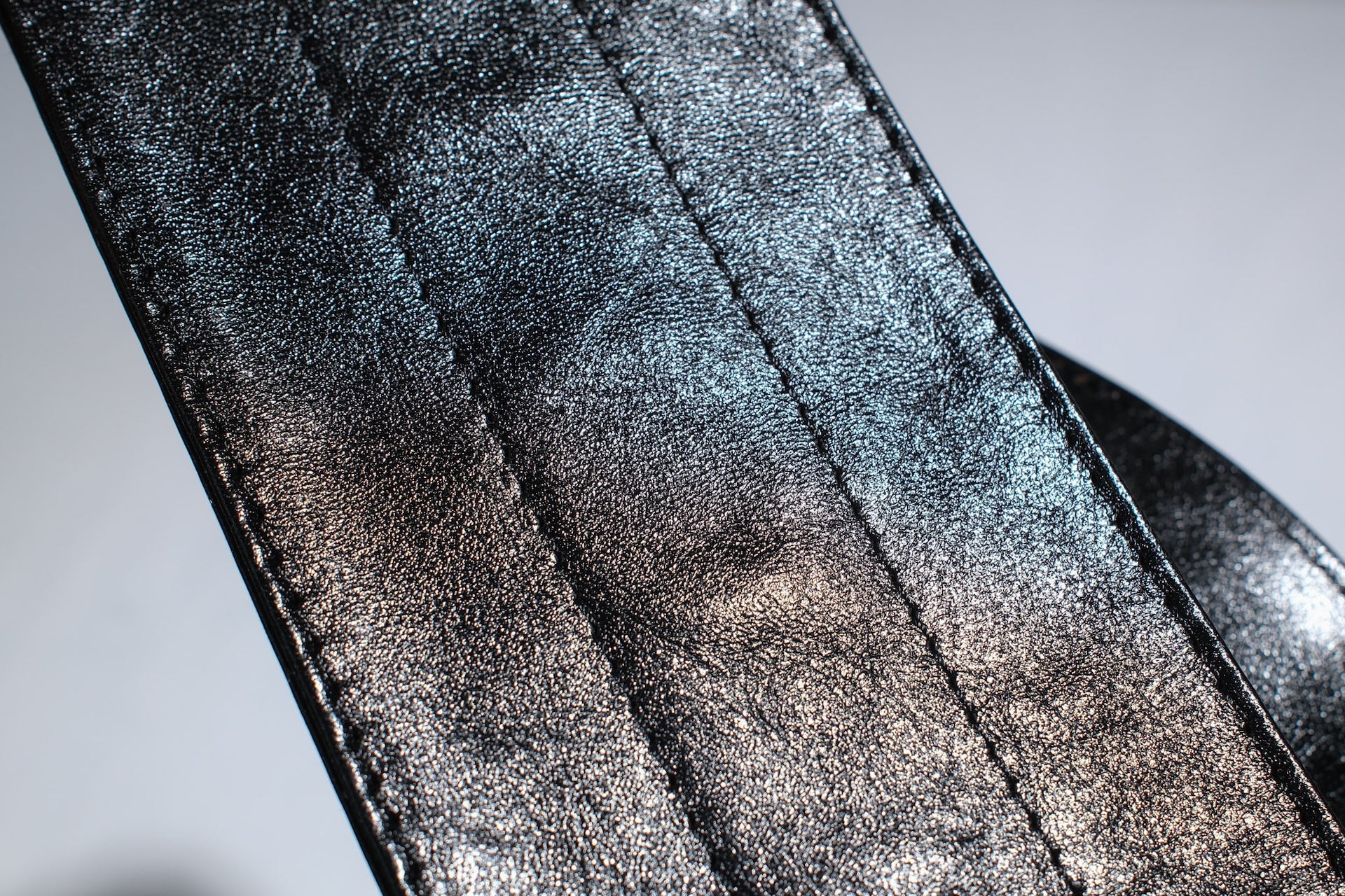 Inception by Accel Co. Horsehide Newspaper Bag (Black Tea-core)