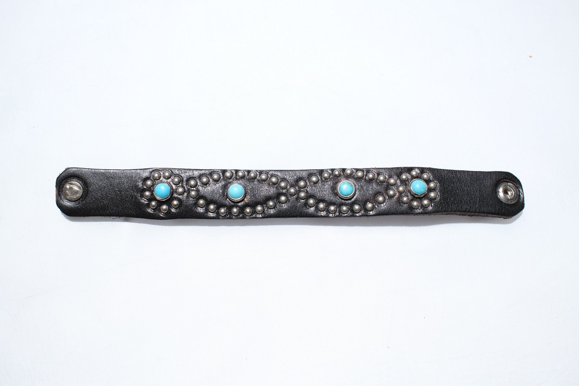 Hollywood Trading Company "Silent Watcher" Single Cuff with Turquoise (Black Tea-core)
