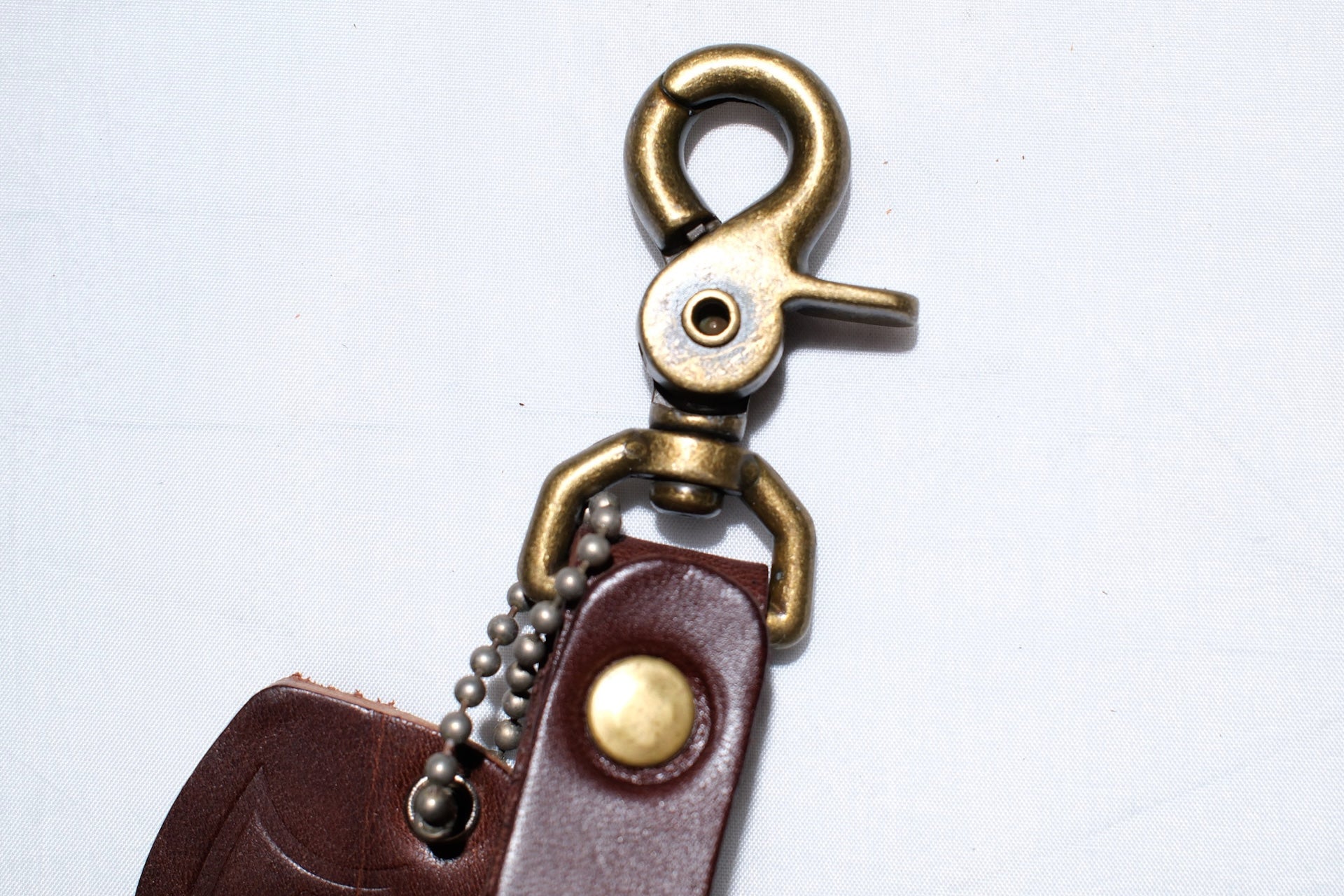Hollywood Trading Company "Classico Bud" Key Holder with Yellow Crystal (Dark Brown Tea-core)
