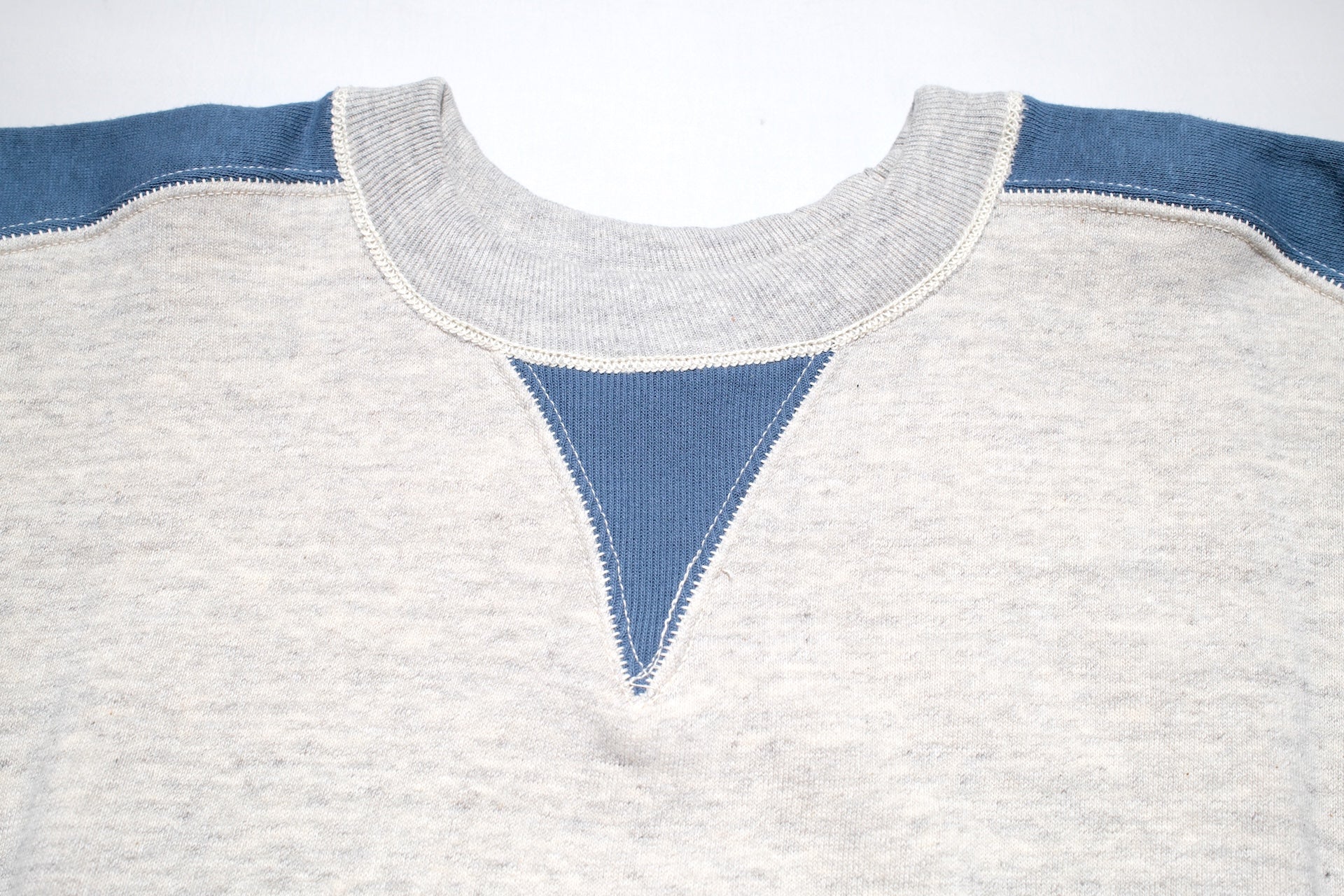 John Gluckow X Warehouse Co. 10oz Loopwheeled "Two-Toned Freedom" Sweatshirt (Oatmeal x Navy)