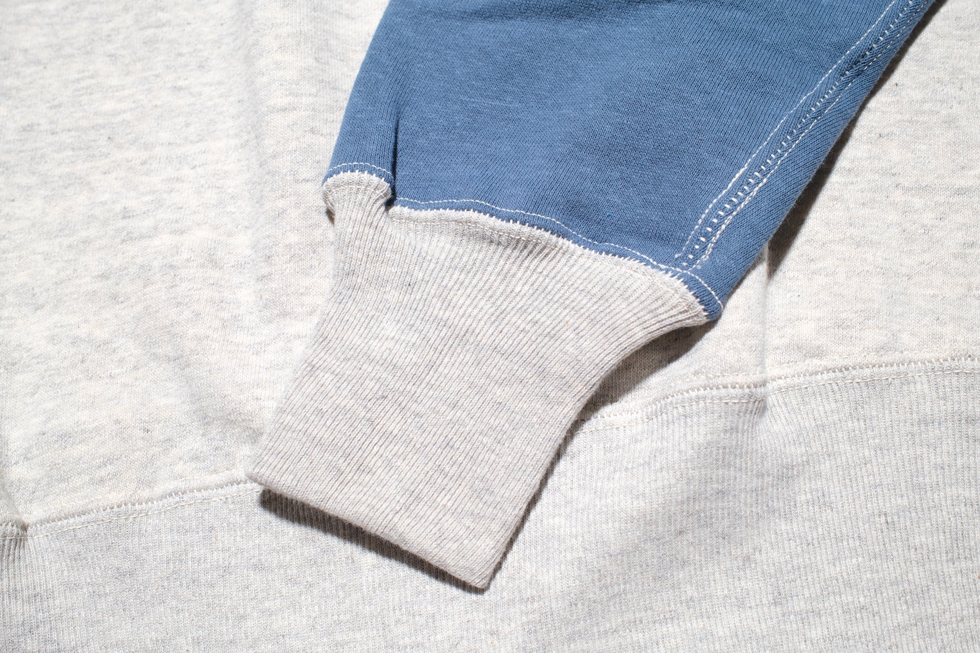 John Gluckow X Warehouse Co. 10oz Loopwheeled "Two-Toned Freedom" Sweatshirt (Oatmeal x Navy)