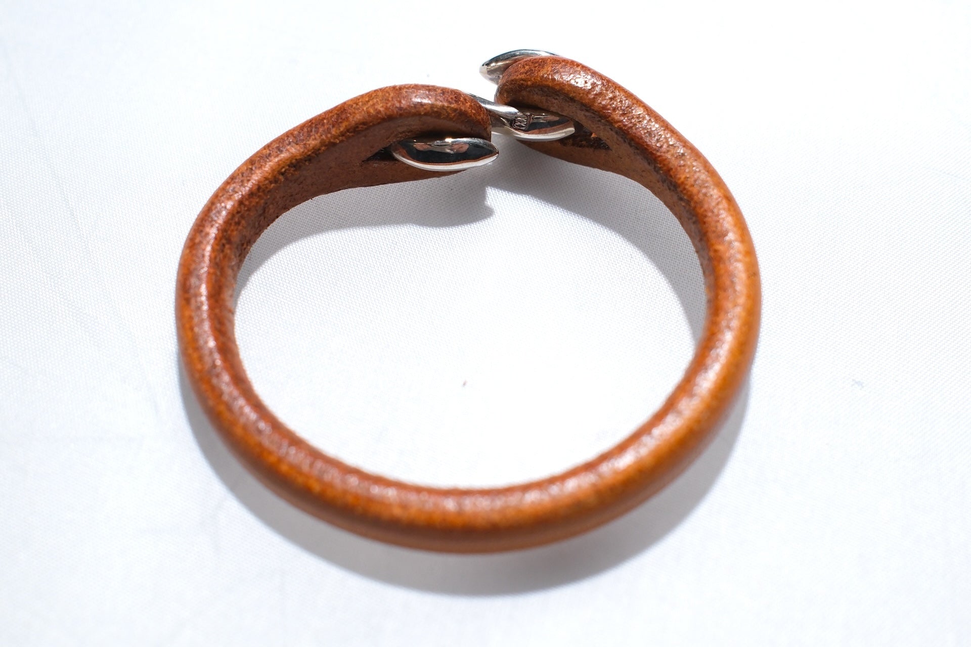 Cramp by Ginkawaten “Silver Hook " Single Cuff (Gold)