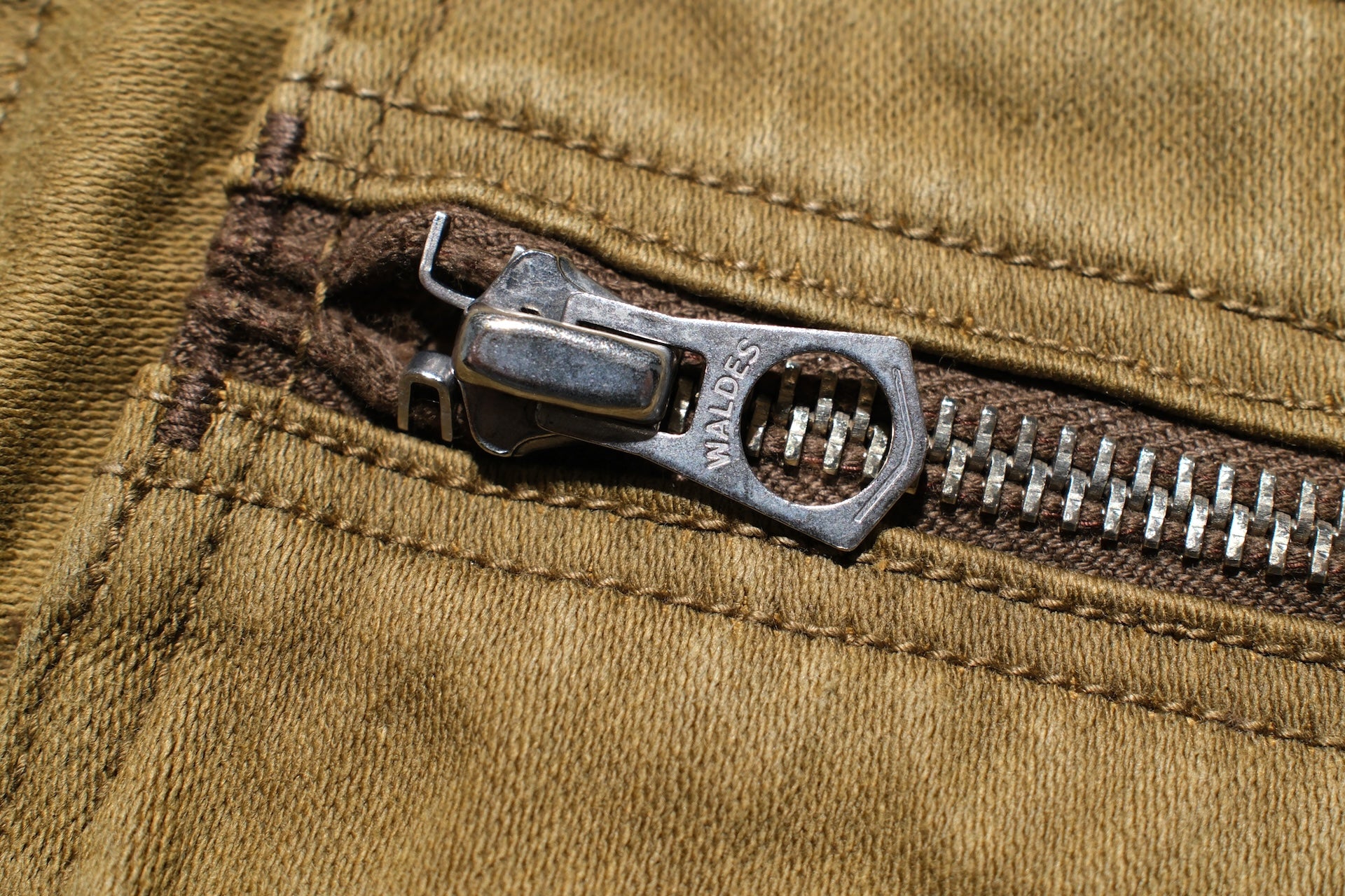 Freewheelers “Speed Engineer” Sleeveless Coat (Khaki)