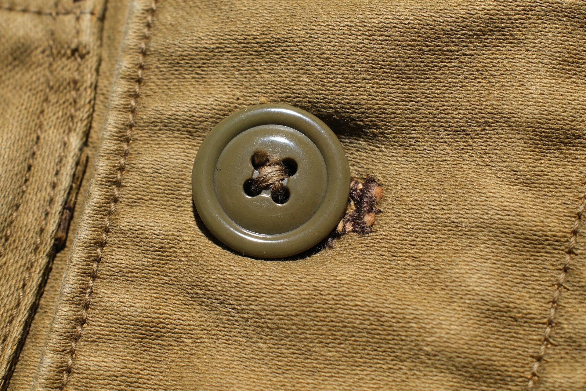 Freewheelers “Speed Engineer” Sleeveless Coat (Khaki)