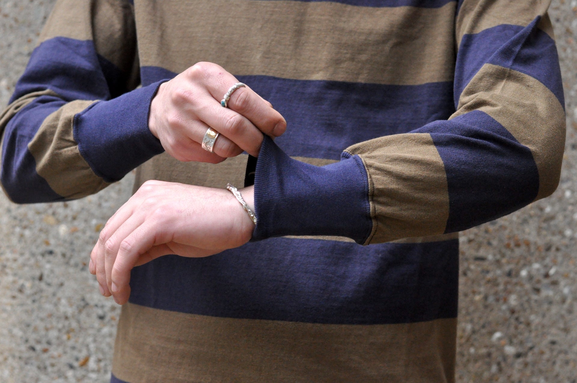 Freewheelers 6.5oz "Horizontal Striped" L/S Border Tee (Old Navy X Gray Khaki)