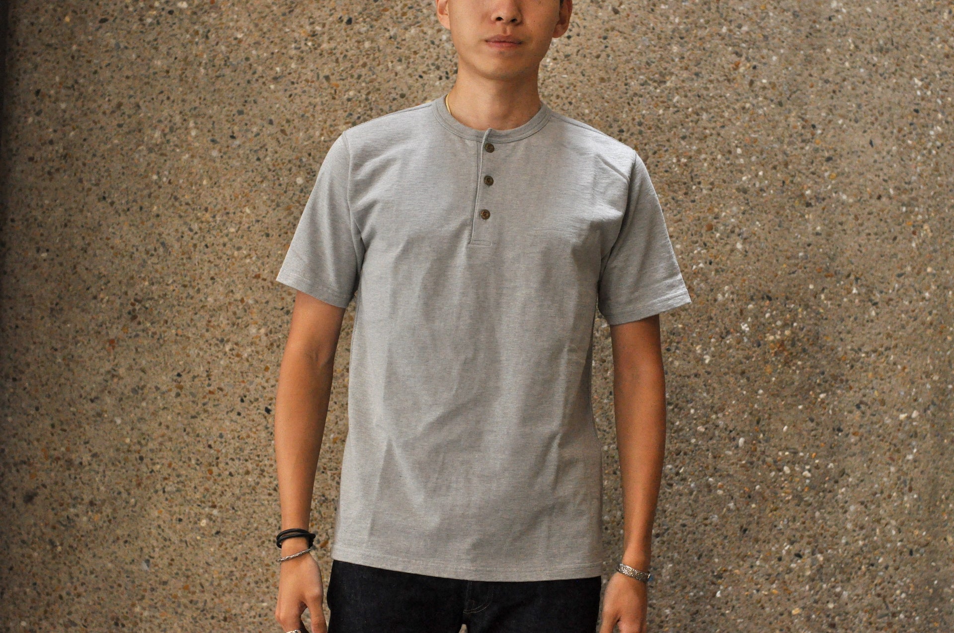Studio D'Artisan X CORLECTION 7.5oz 'Suvin Gold' Ultimate Loopwheeled Henley Tee (Heather Grey)