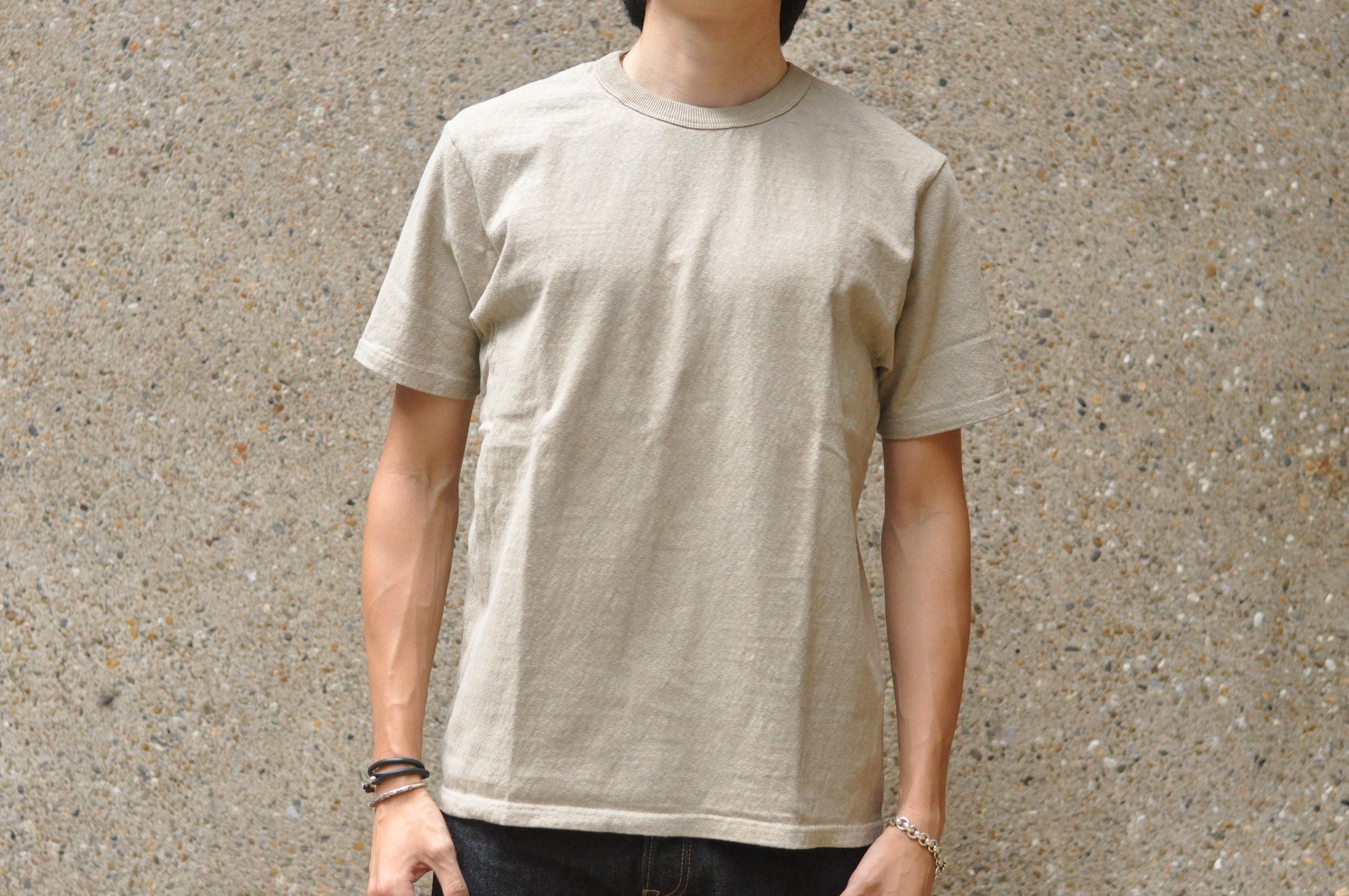 UES 9.5oz "NO.8 Slub Nep" Heavyweight Plain Tee (Sand Beige)