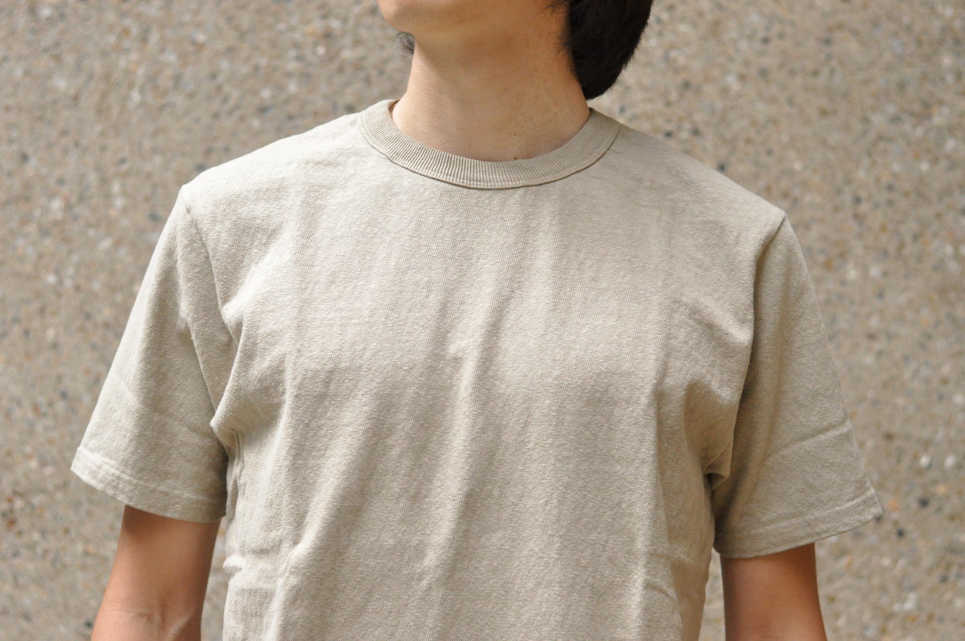 UES 9.5oz "NO.8 Slub Nep" Heavyweight Plain Tee (Sand Beige)
