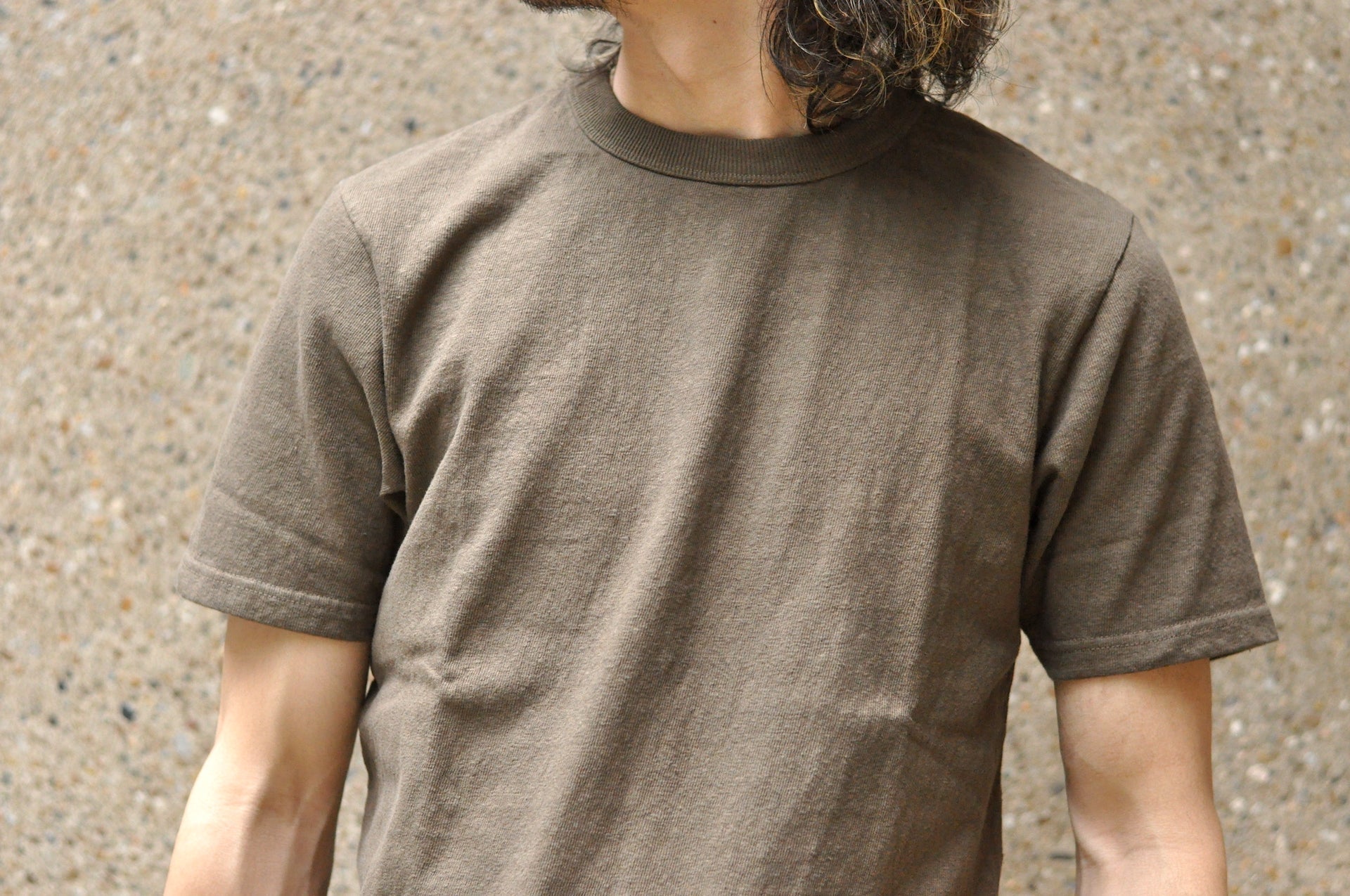 UES 9.5oz "NO.8 Slub Nep" Heavyweight Plain Tee (Vintage Olive)
