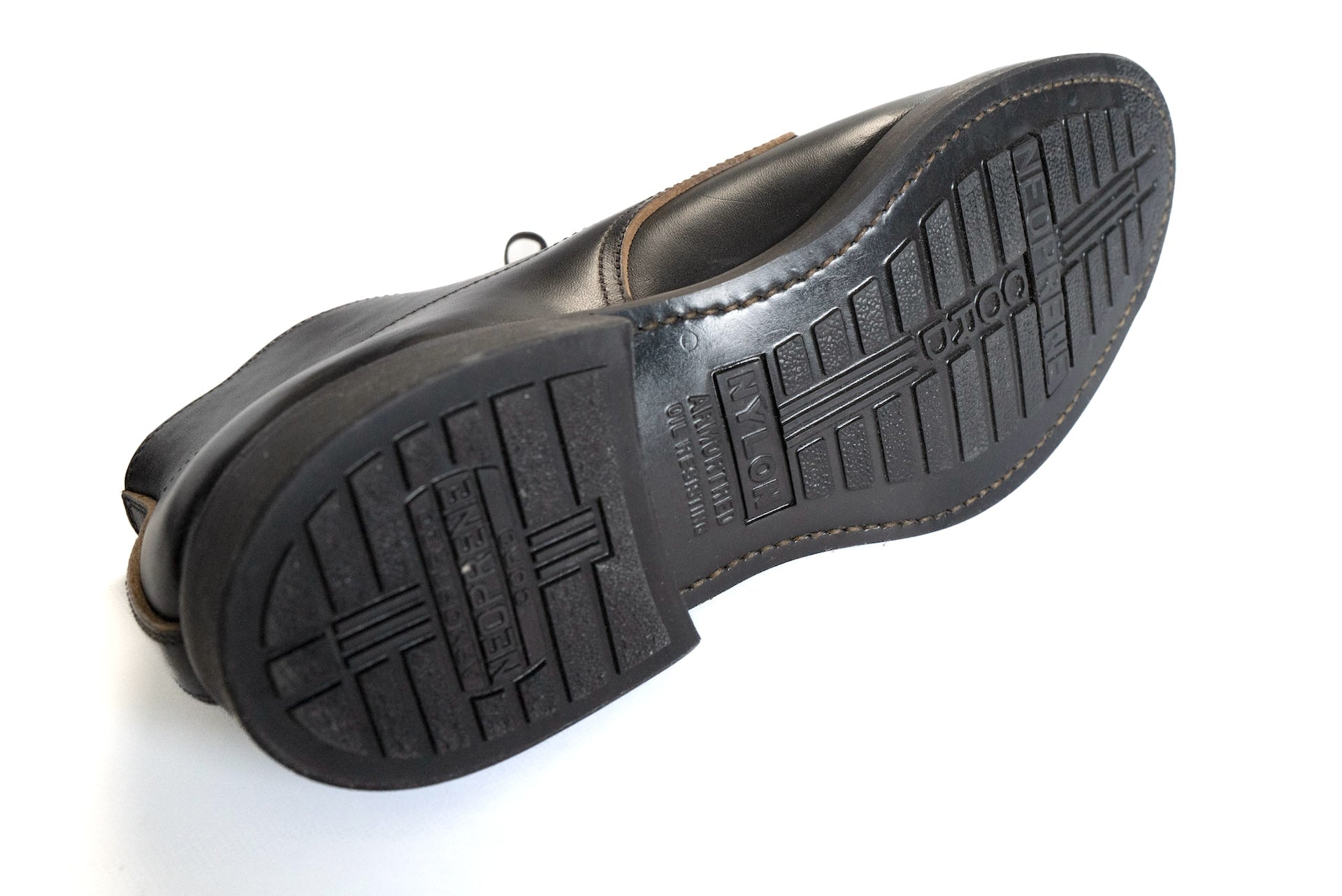 Skoob X CORLECTION Horsebutt Military Chukka Boots (Black Tea-Core)