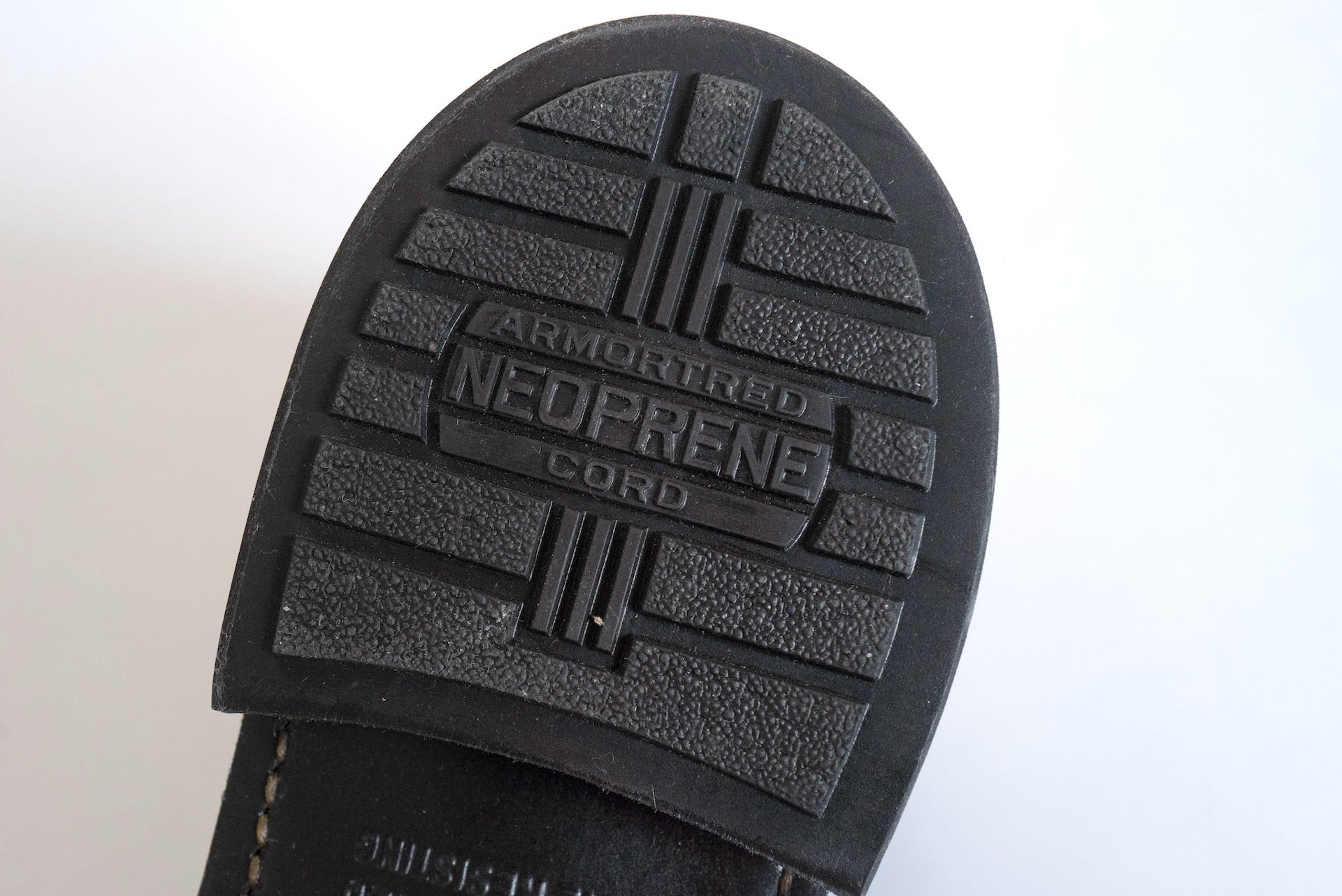 Skoob X CORLECTION Horsebutt Military Chukka Boots (Black Tea-Core)