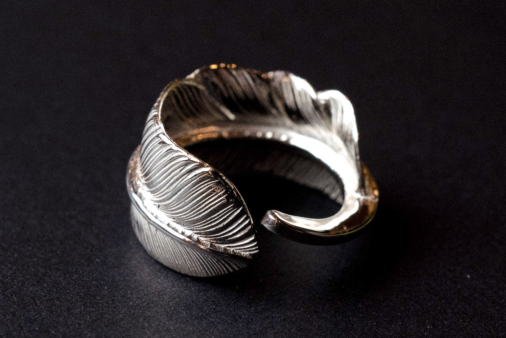 First Arrow's Large Feather Ring (R-015)