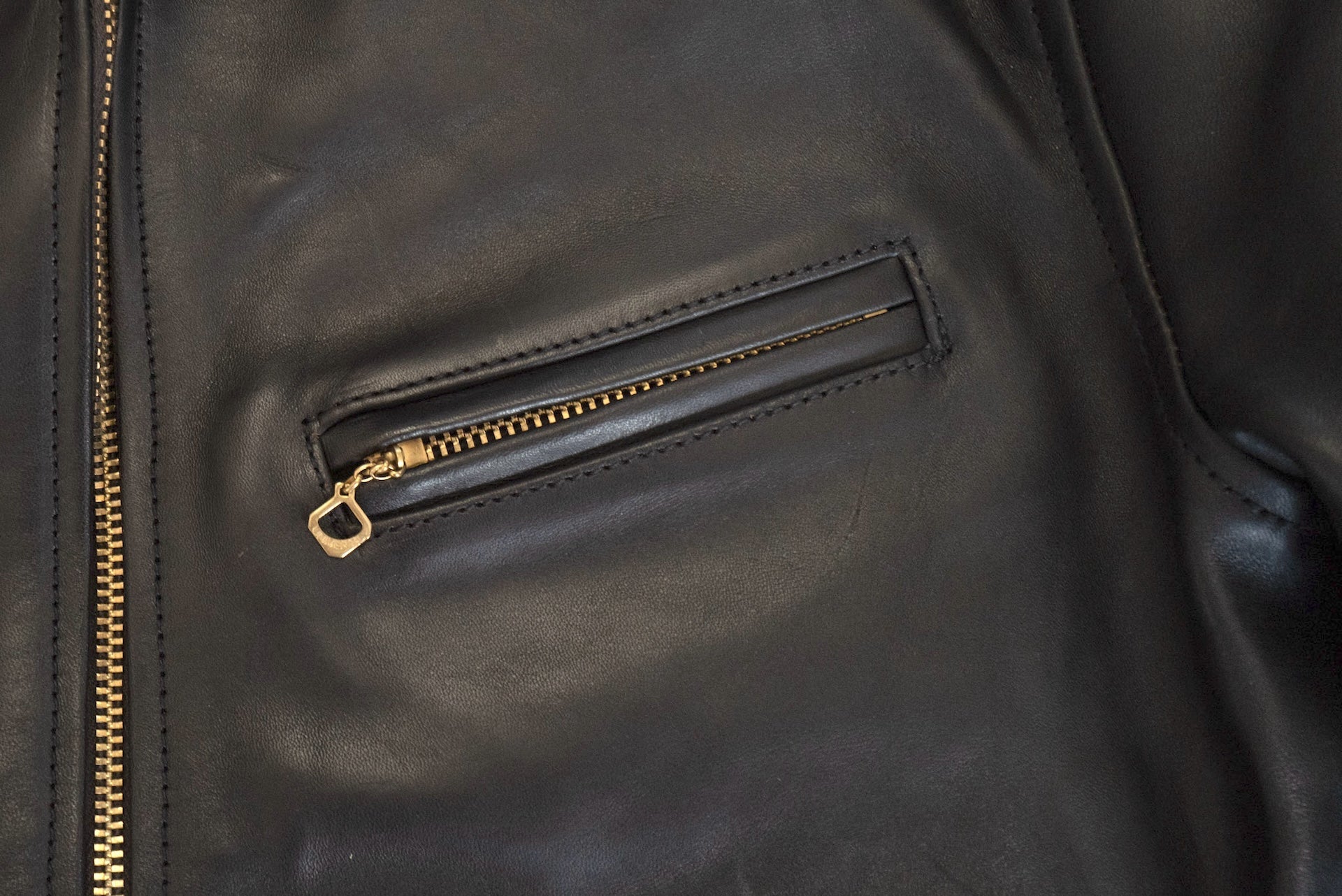 The Flat Head Horsehide 40s Single Sport Jacket (Black Tea-cored)