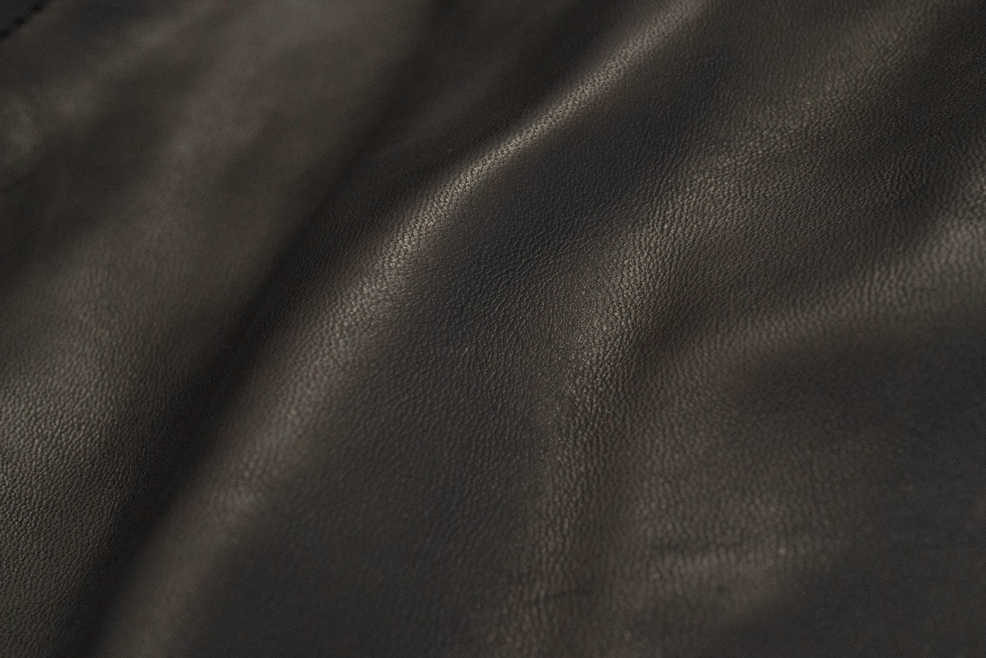 The Flat Head Horsehide 40s Single Sport Jacket (Black Tea-cored)