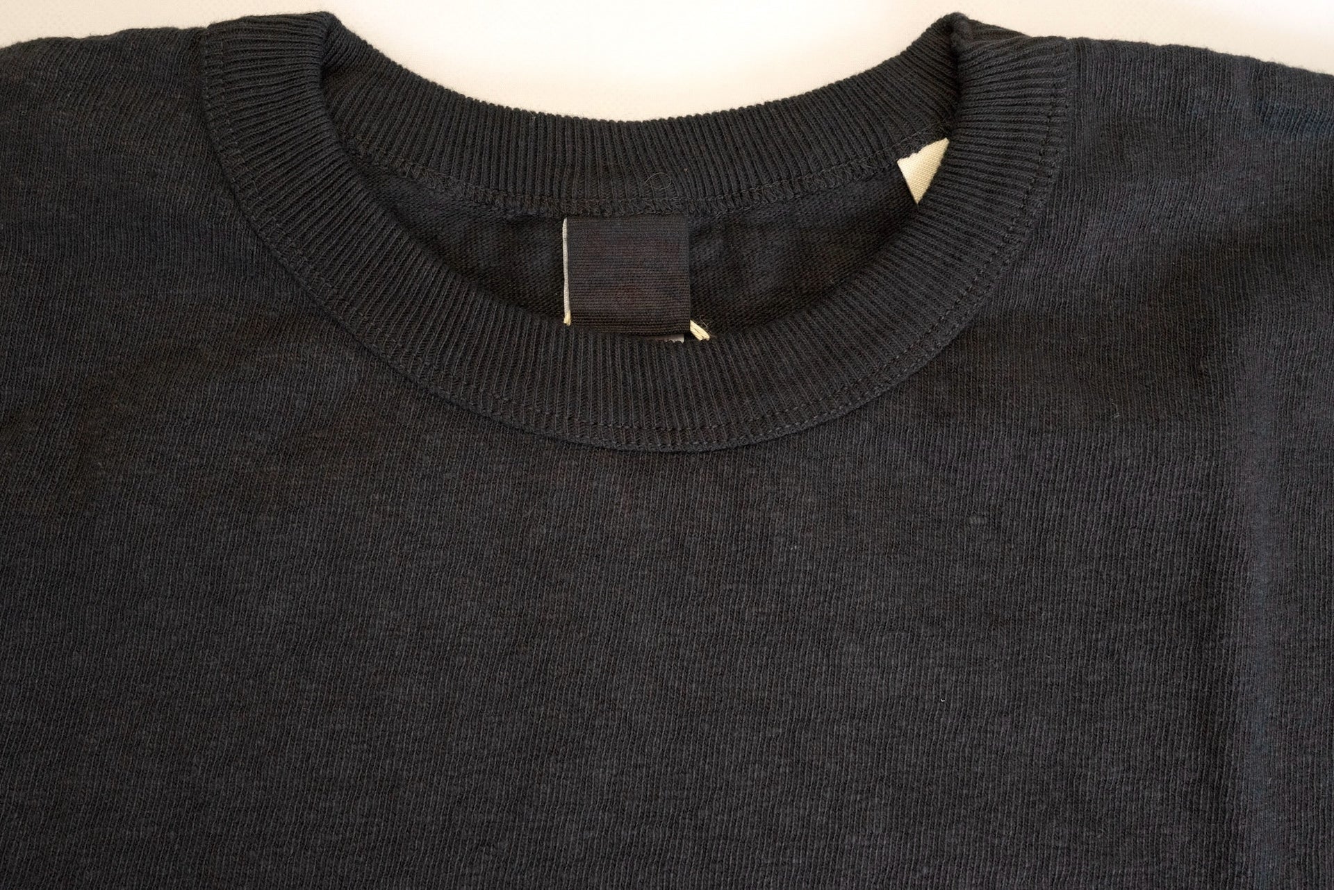 UES 9.5oz "NO.8 Slub Nep" Heavyweight Plain Tee (Sumi Black)