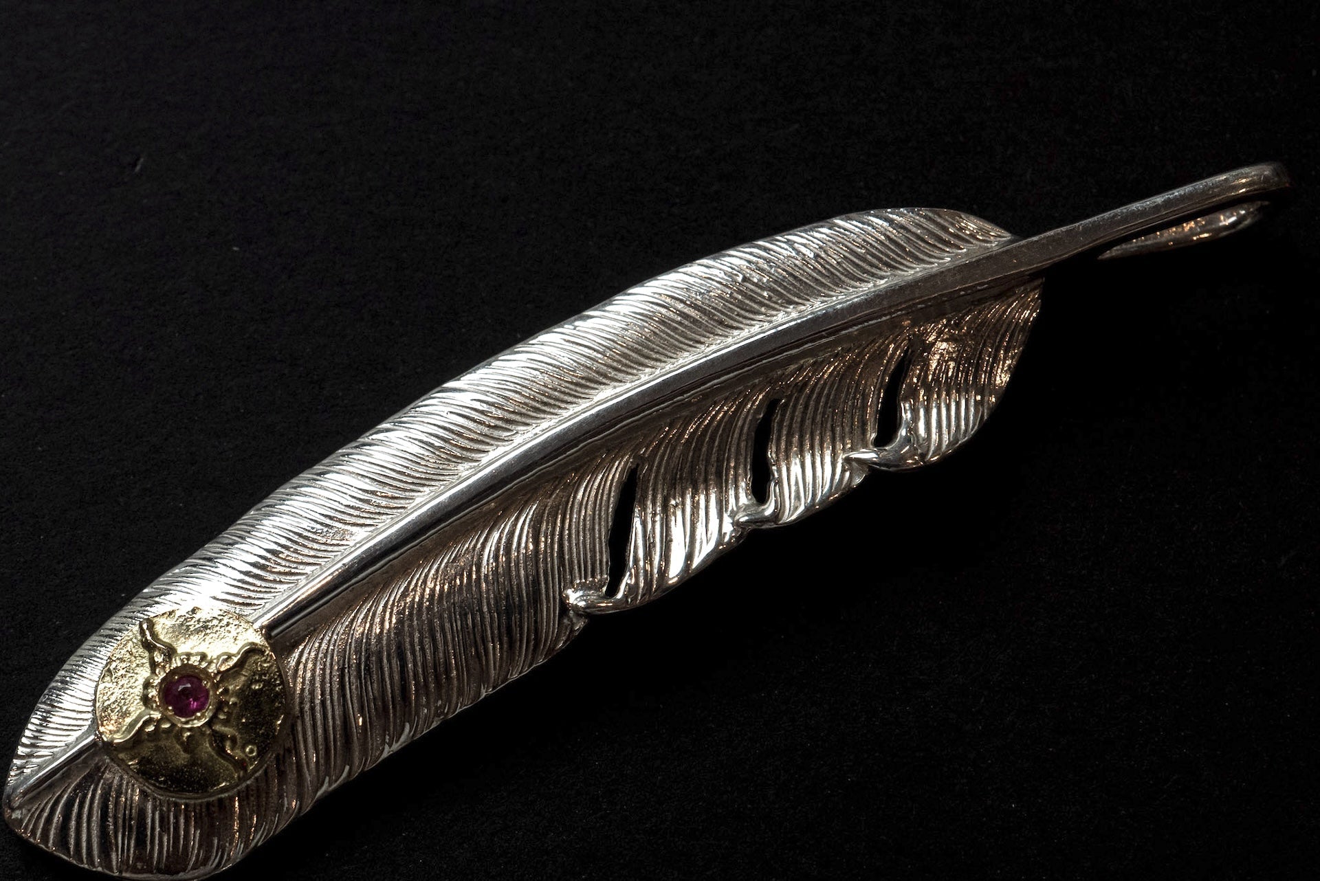 First Arrow's Silver ‘Large Feather’ Pendant with 18K Gold Emblem and Ruby (P-002J)