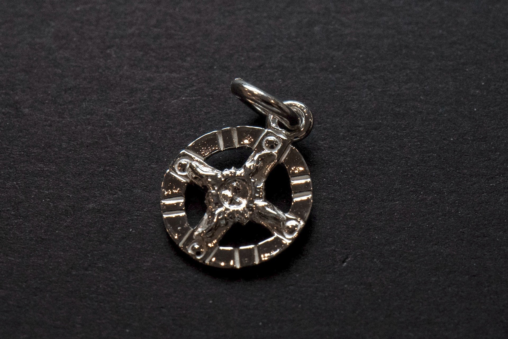 First Arrow's "Medicine Mark" Mini Pendant (P-776)