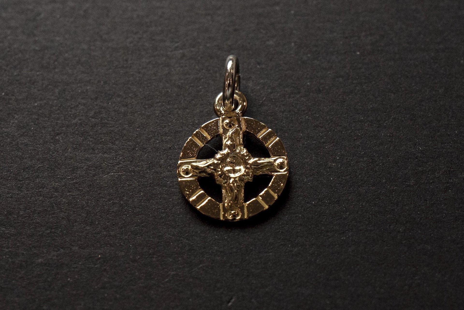 First Arrow's 18K Gold "Medicine Mark" Mini Pendant (P-775)