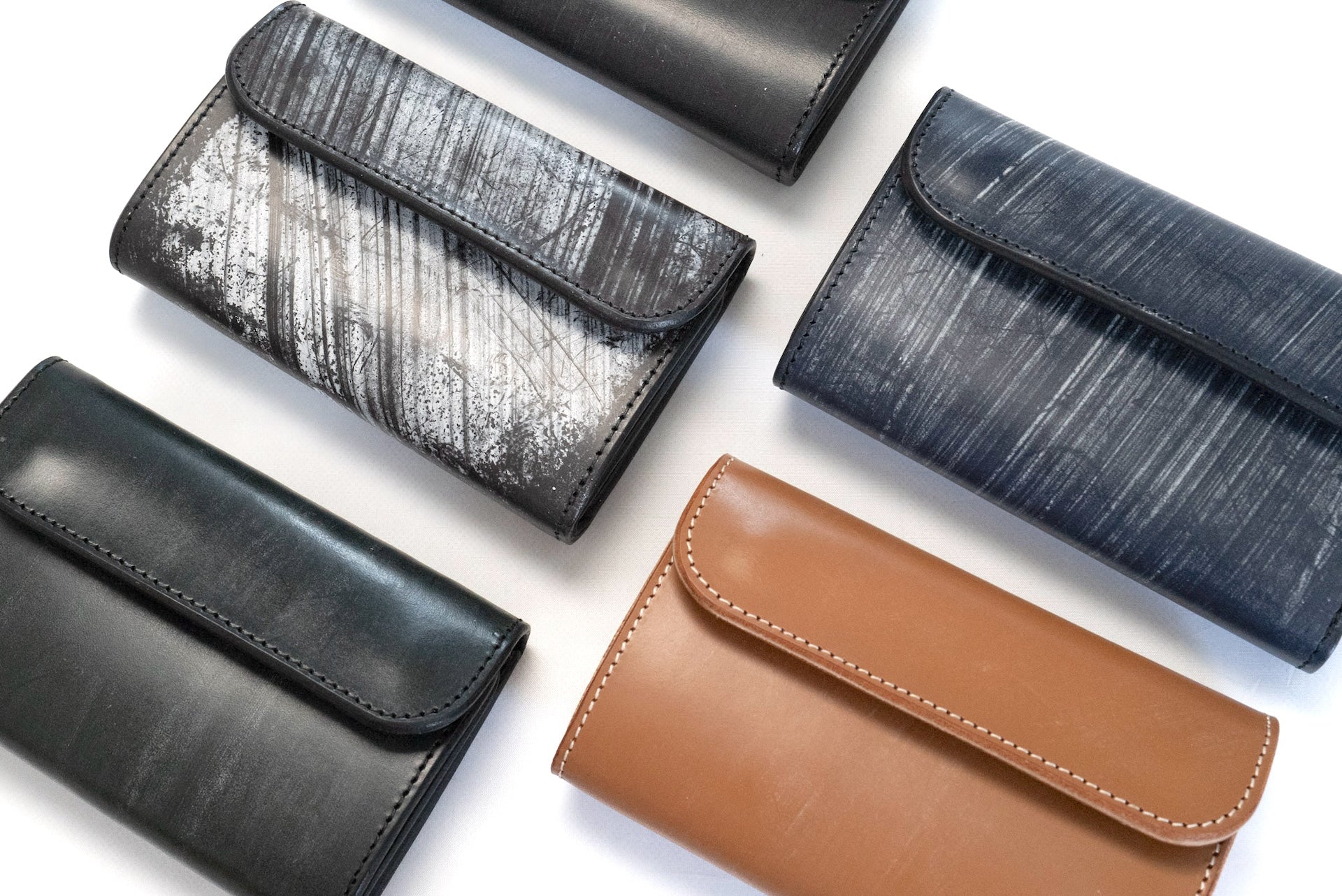 Inception by Accel Company 'Bridle Cowhide' Middle Wallets (Brown)