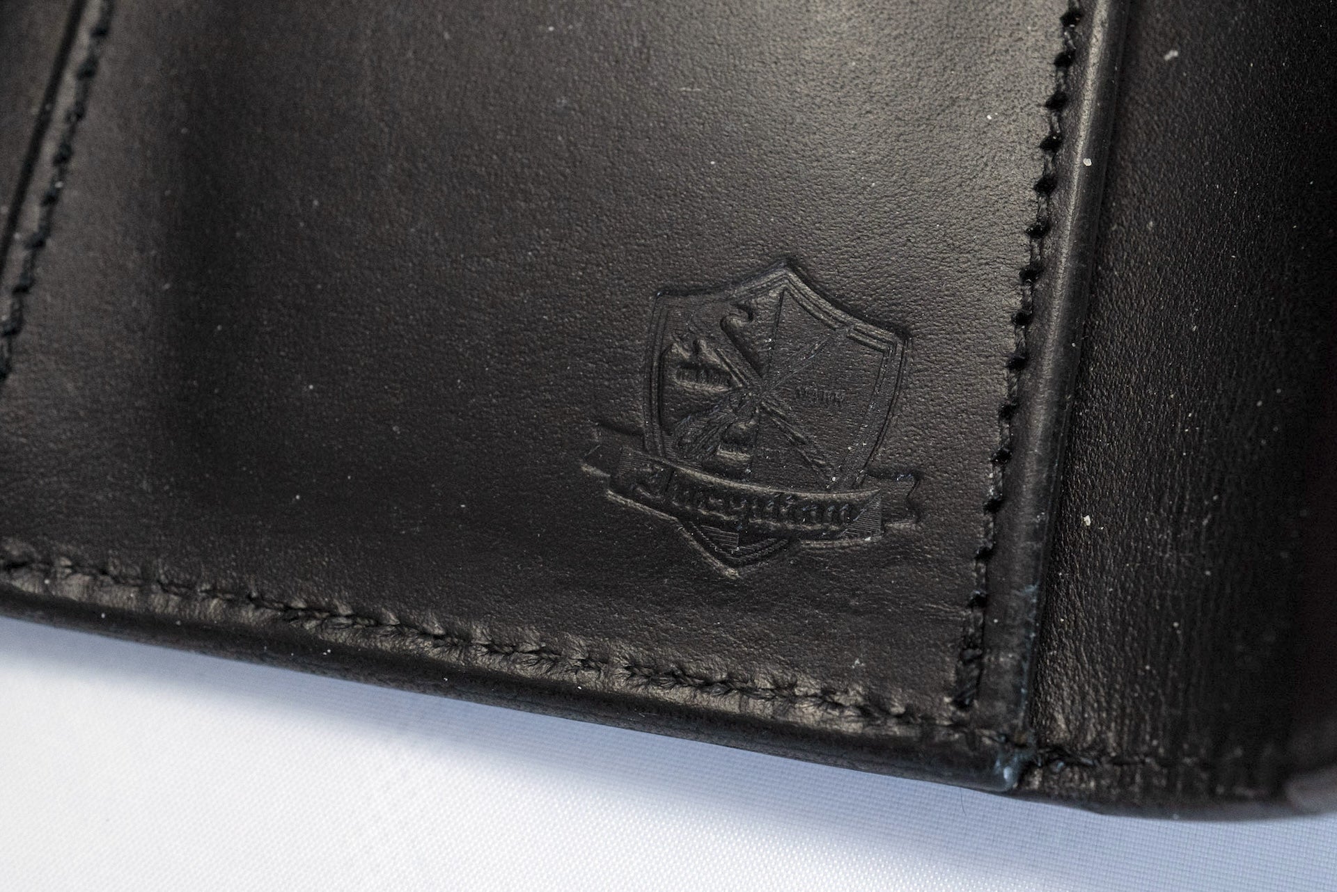 Inception by Accel Company 'Bridle Cowhide' Middle Wallets (Brown)