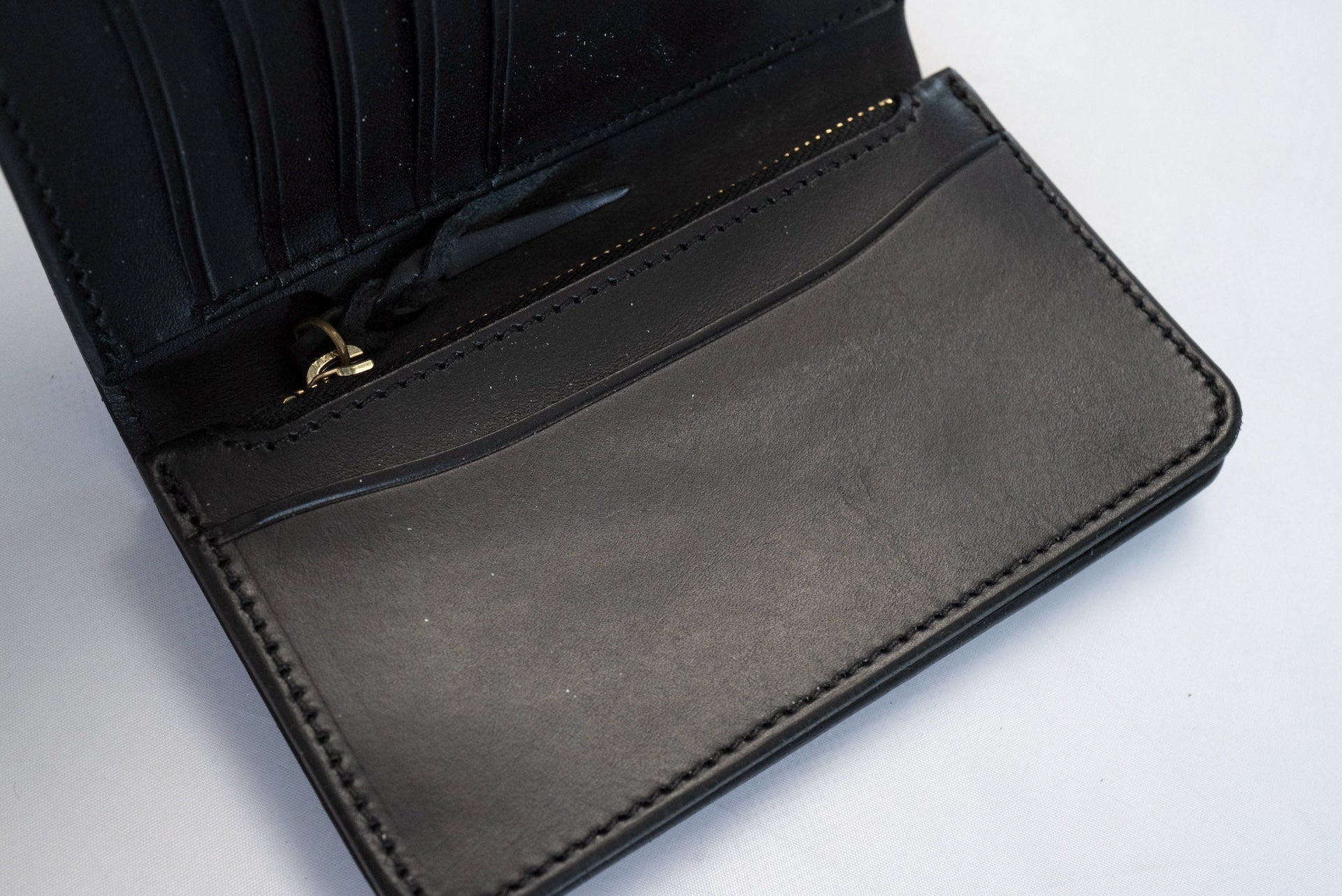 Inception by Accel Company 'Bridle Cowhide' Middle Wallets (Brown)