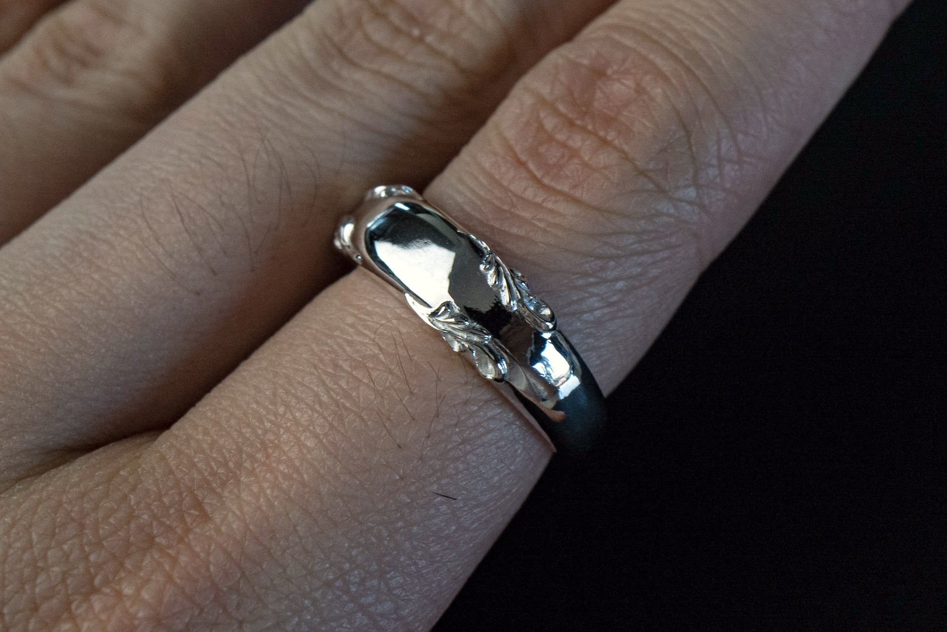 Legend Size Small "Mirror of The Sky" Silver Ring (R-77-S)